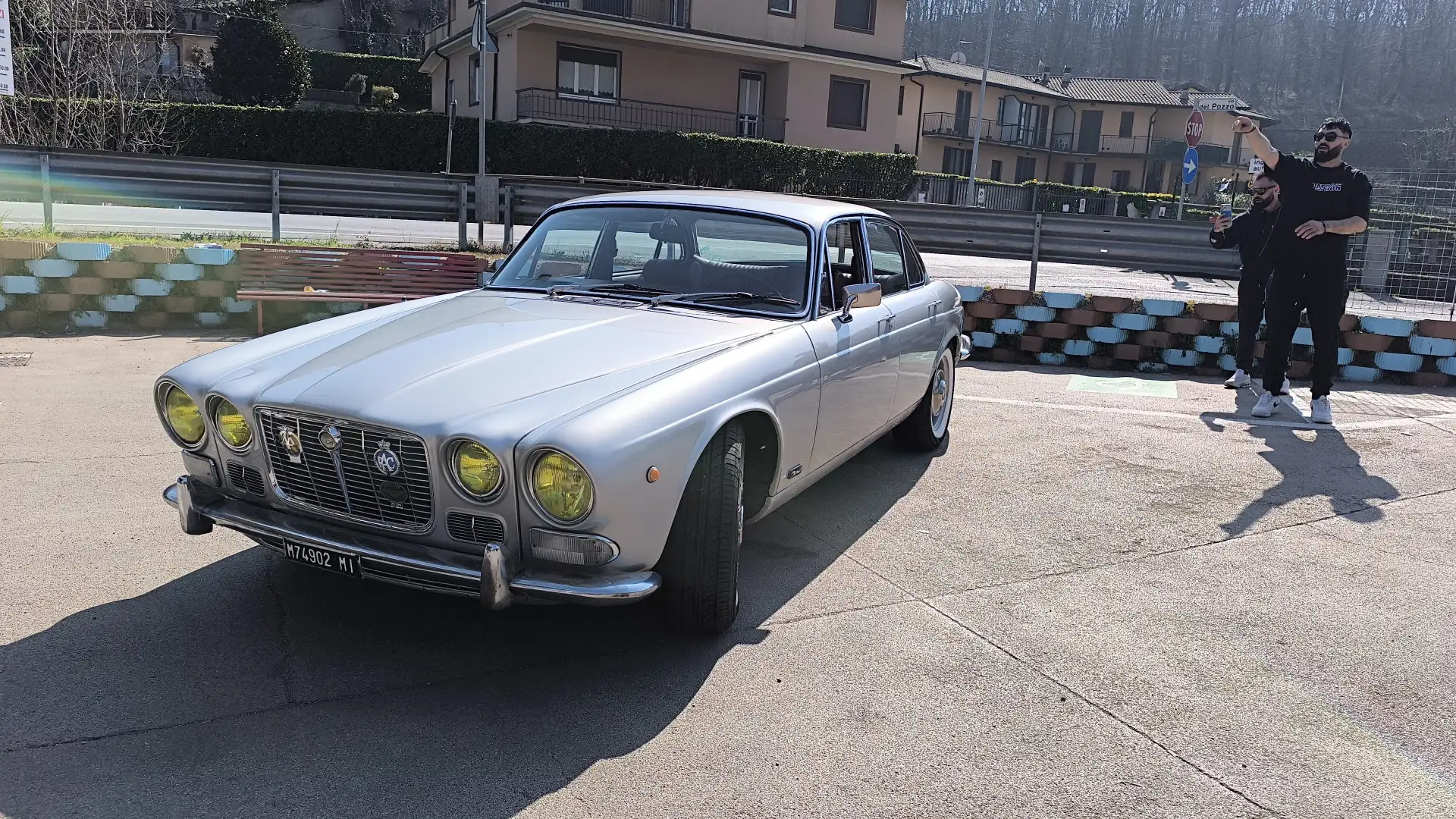 Jaguar XJ6 4.2 - 1