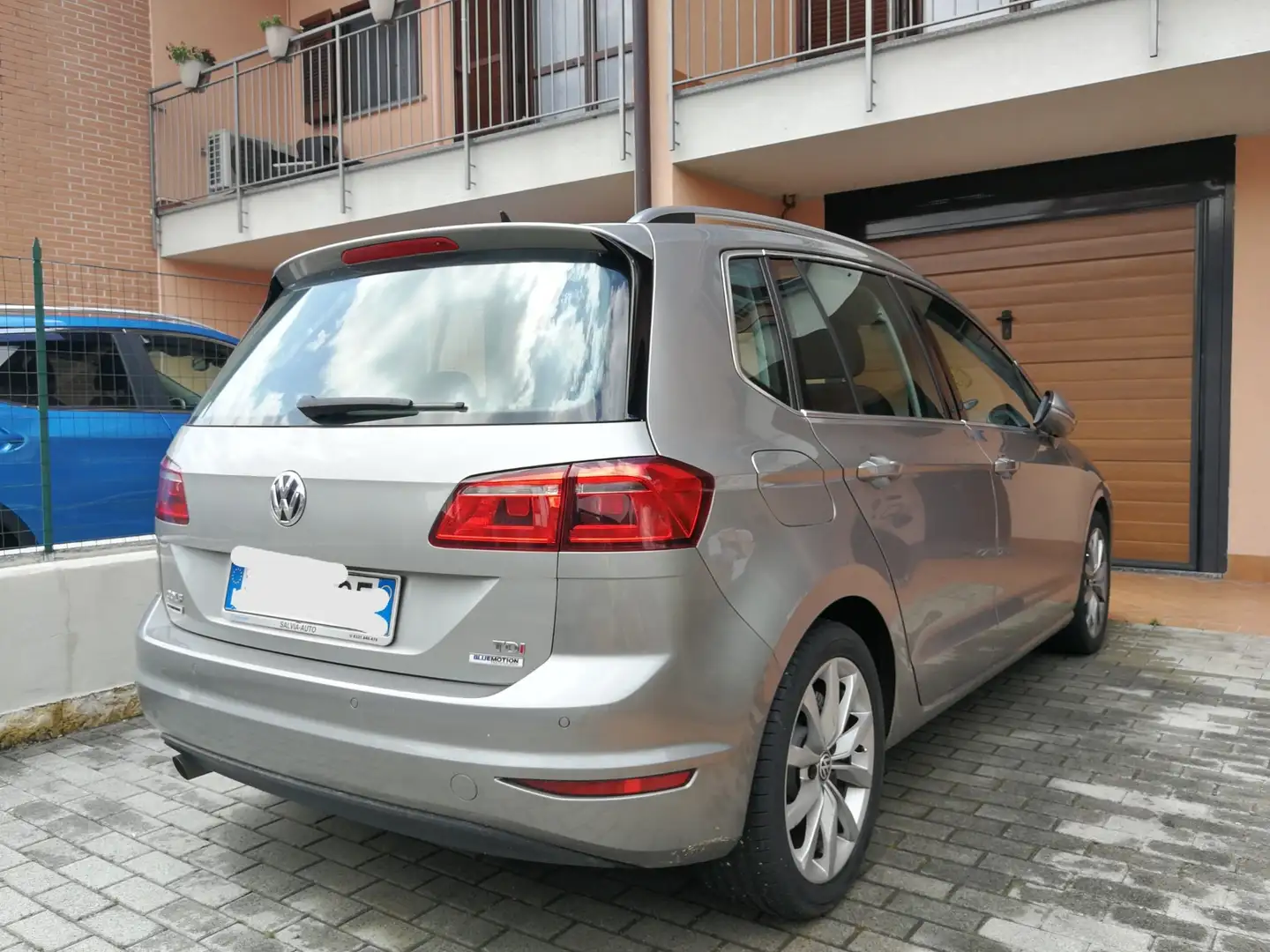 Volkswagen Golf Sportsvan 1.6 tdi Highline Executive (business) 110cv dsg - 2