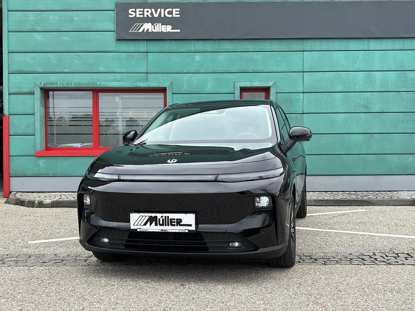 Leapmotor B10 Design Pro Max 67,1 kWh (Reichweite WLTP 432) Schwarz - 1