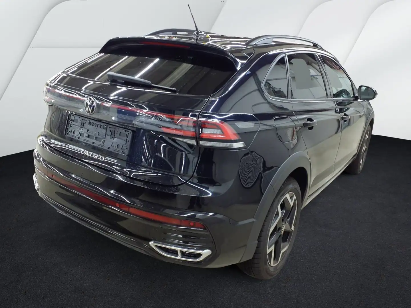 Volkswagen Taigo 1.5 TSI DSG R-Line AHK DAB+ IQDrive FrontA Schwarz - 2