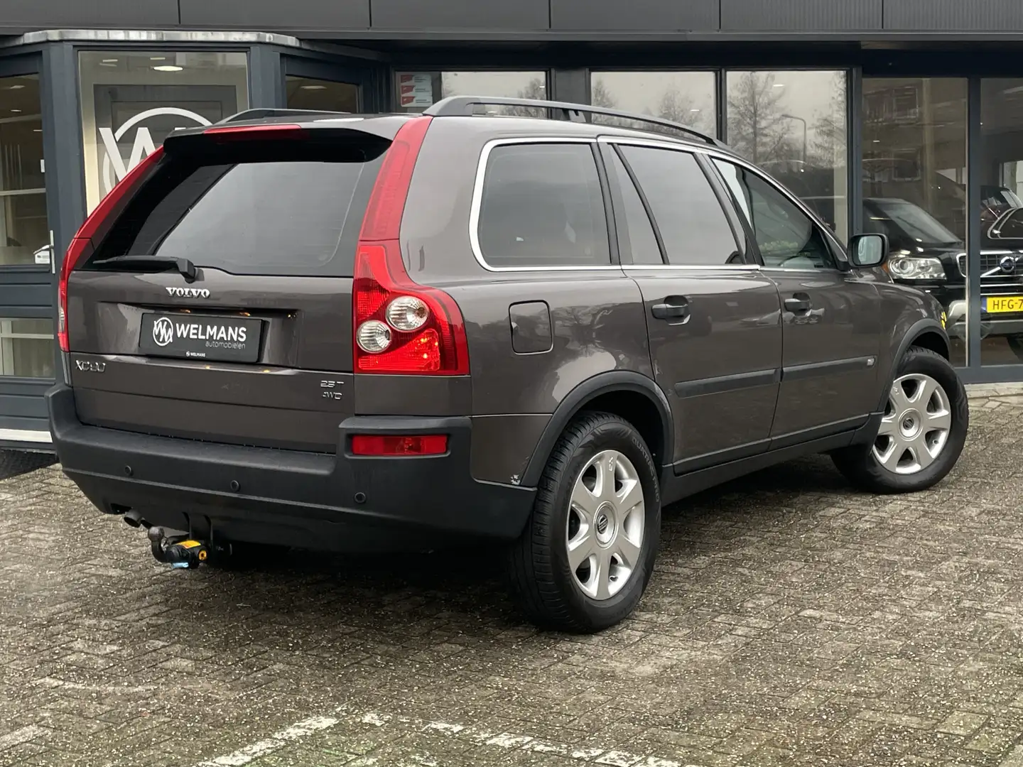 Volvo XC90 2.5 T Exclusive 7p Youngtimer | Carplay Marrón - 2