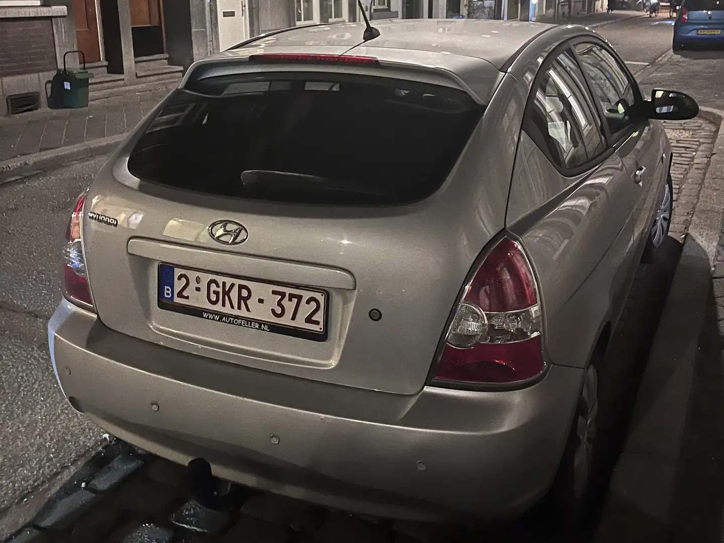 Hyundai ACCENT Argintiu - 2