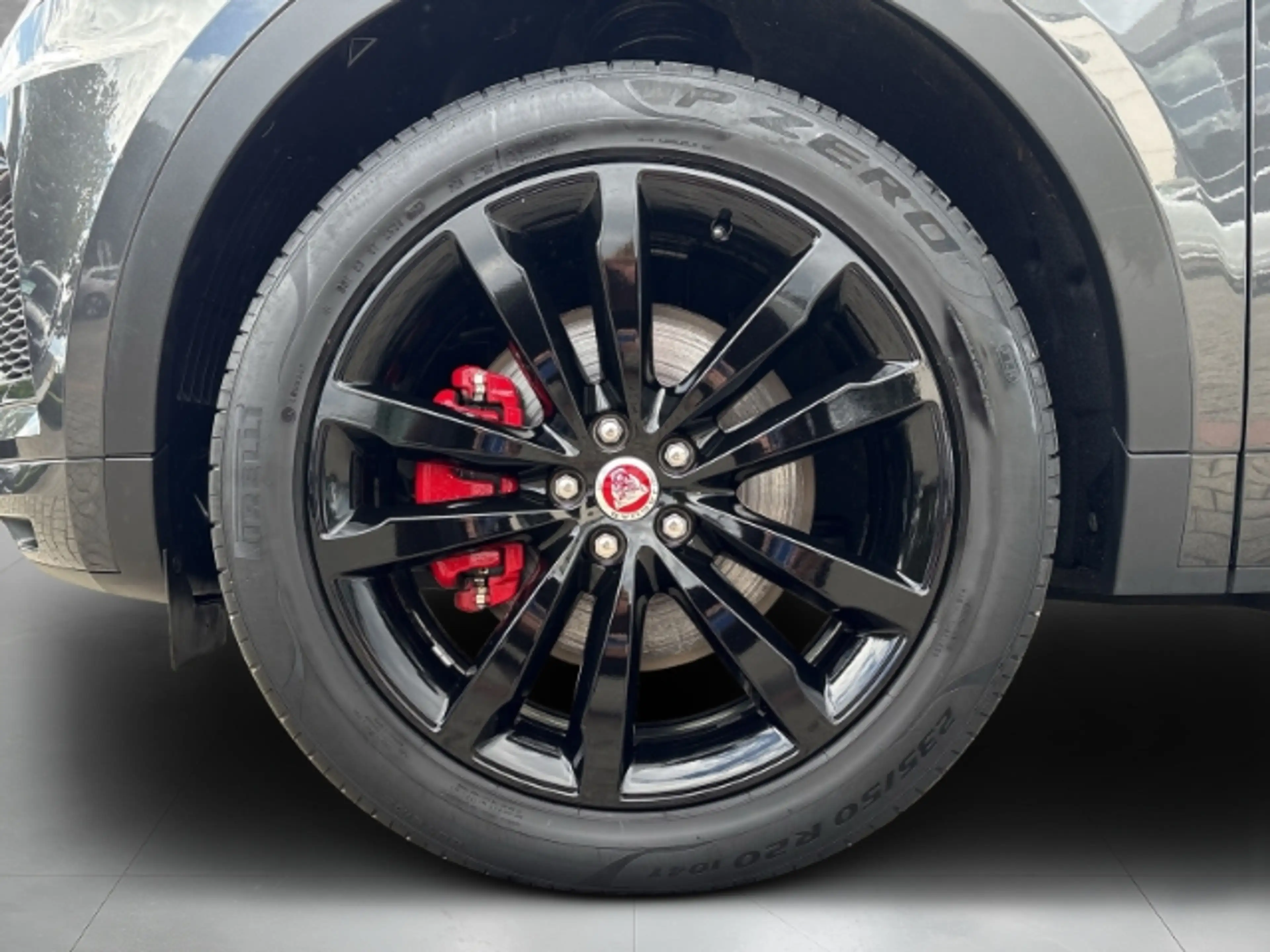 Jaguar E-Pace R-Dynamic S AWD Plug-In Hybrid AD Panorama Navi Le — photo 9