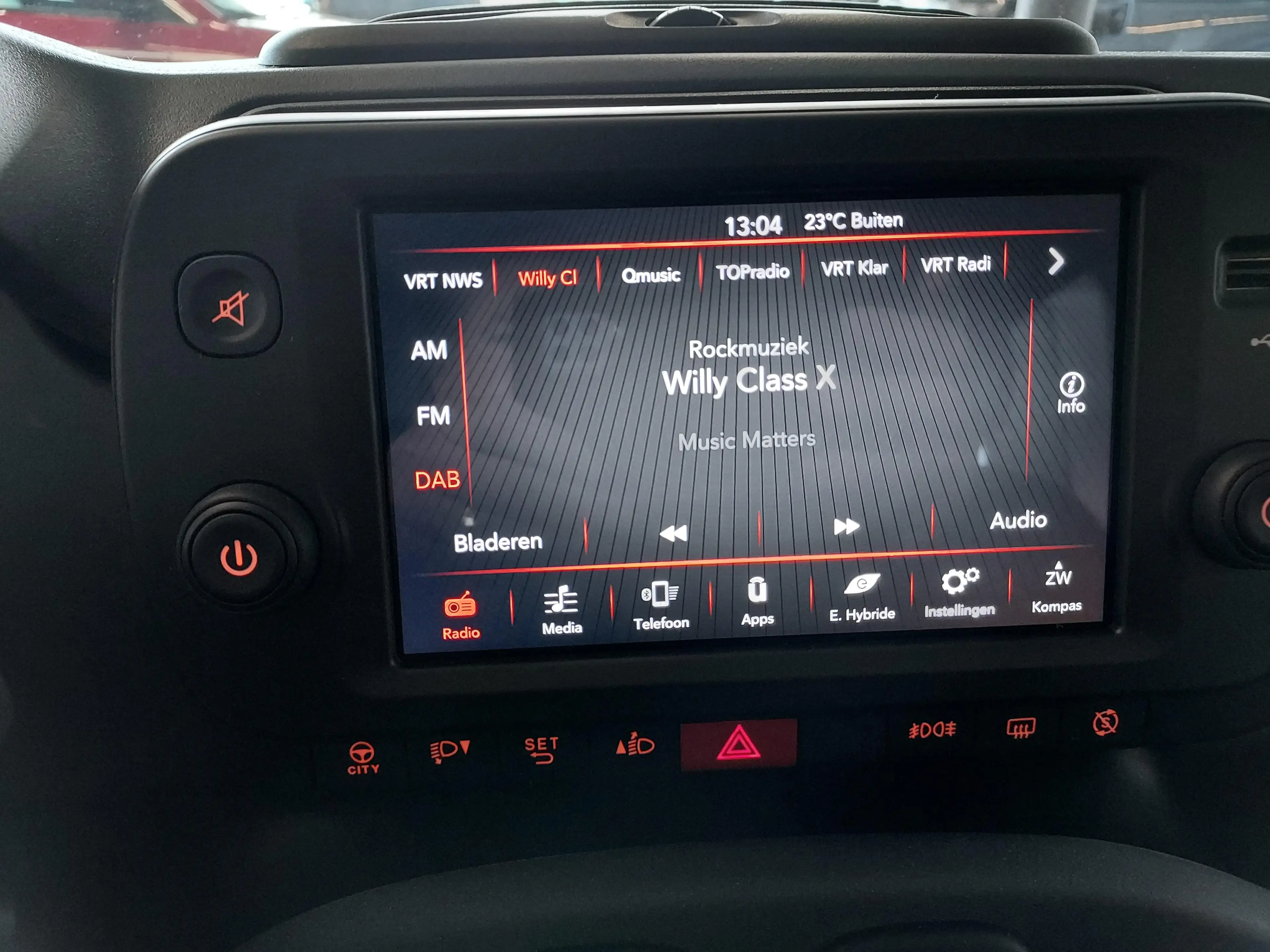 Fiat Panda 1.0 Hybrid Cross 70pk — photo 13