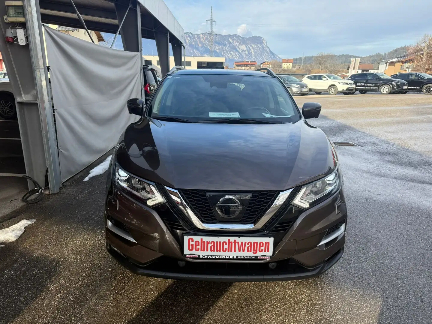 Nissan Qashqai N-Connecta 1.2 DIG-T Braun - 2