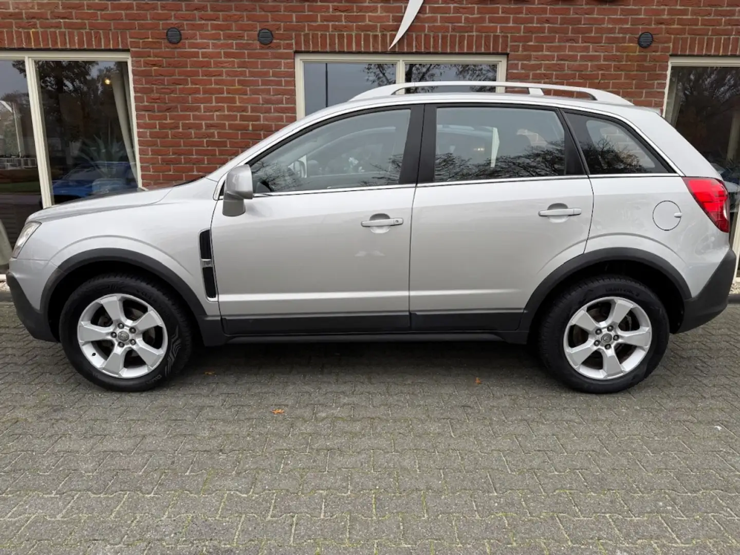 Opel Antara 2.4-16V Enjoy NIEUWE APK / RIJDT GOED / STOELVERW. Grijs - 2