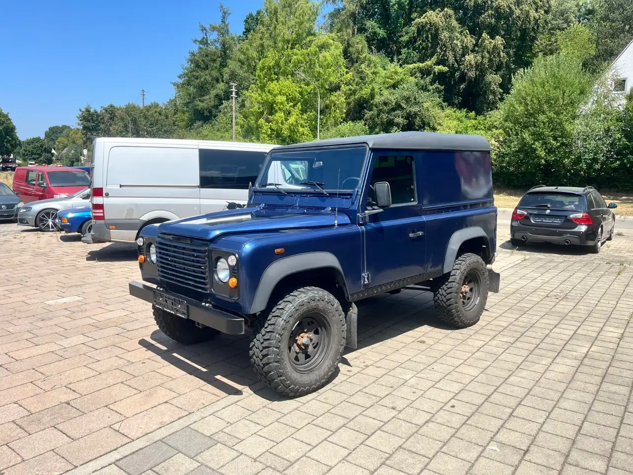LAND ROVER DEFENDER 2.5 TD5 90 122 ch | 4X4 | BVM | VOLANT CUIR | ATTELAGE FIXE - 141.000 KMS