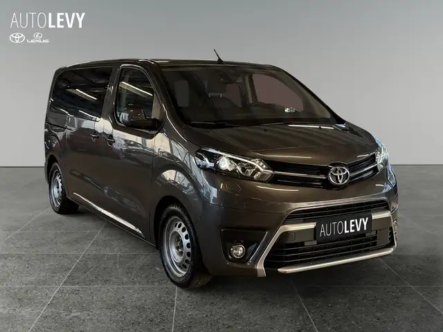 Toyota Proace view 8