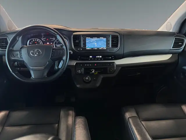 Toyota Proace view 11