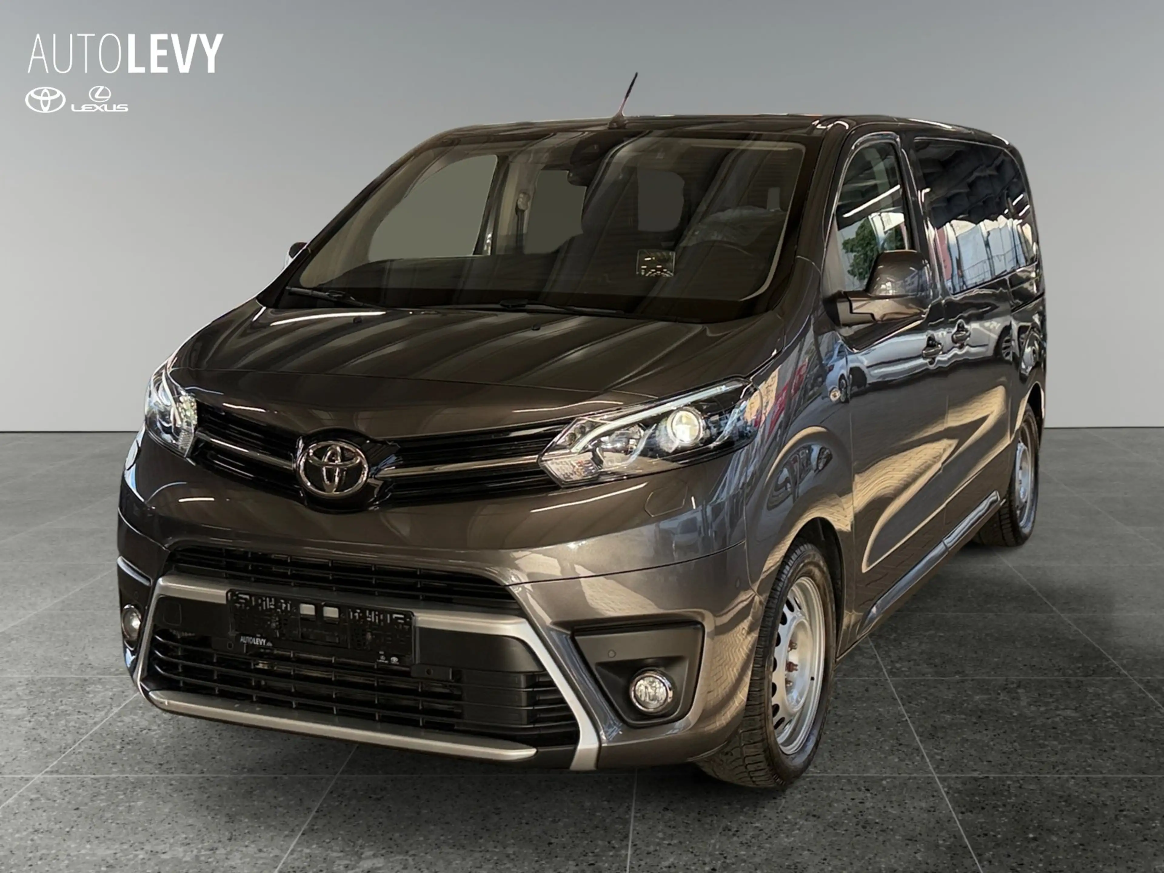 Toyota Proace Verso 2.0 D L1 Executive +HeadUp+Pano+AHK+ — photo 2