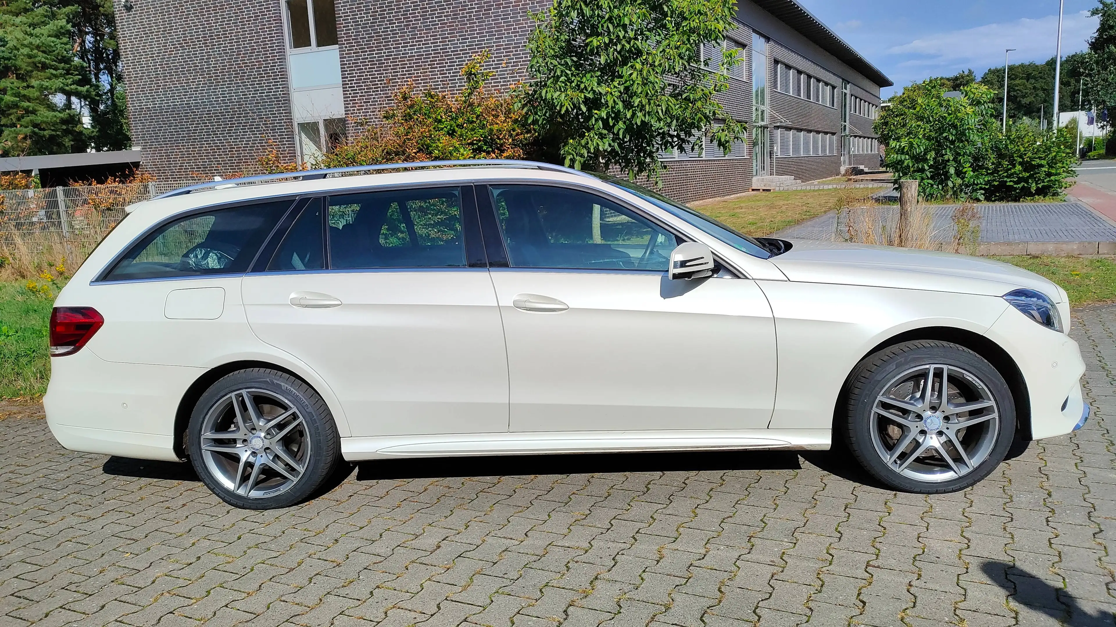 Mercedes-Benz E 350 E 350 BlueTec 4Matic (212.294), im KD-Auftrag — photo 4