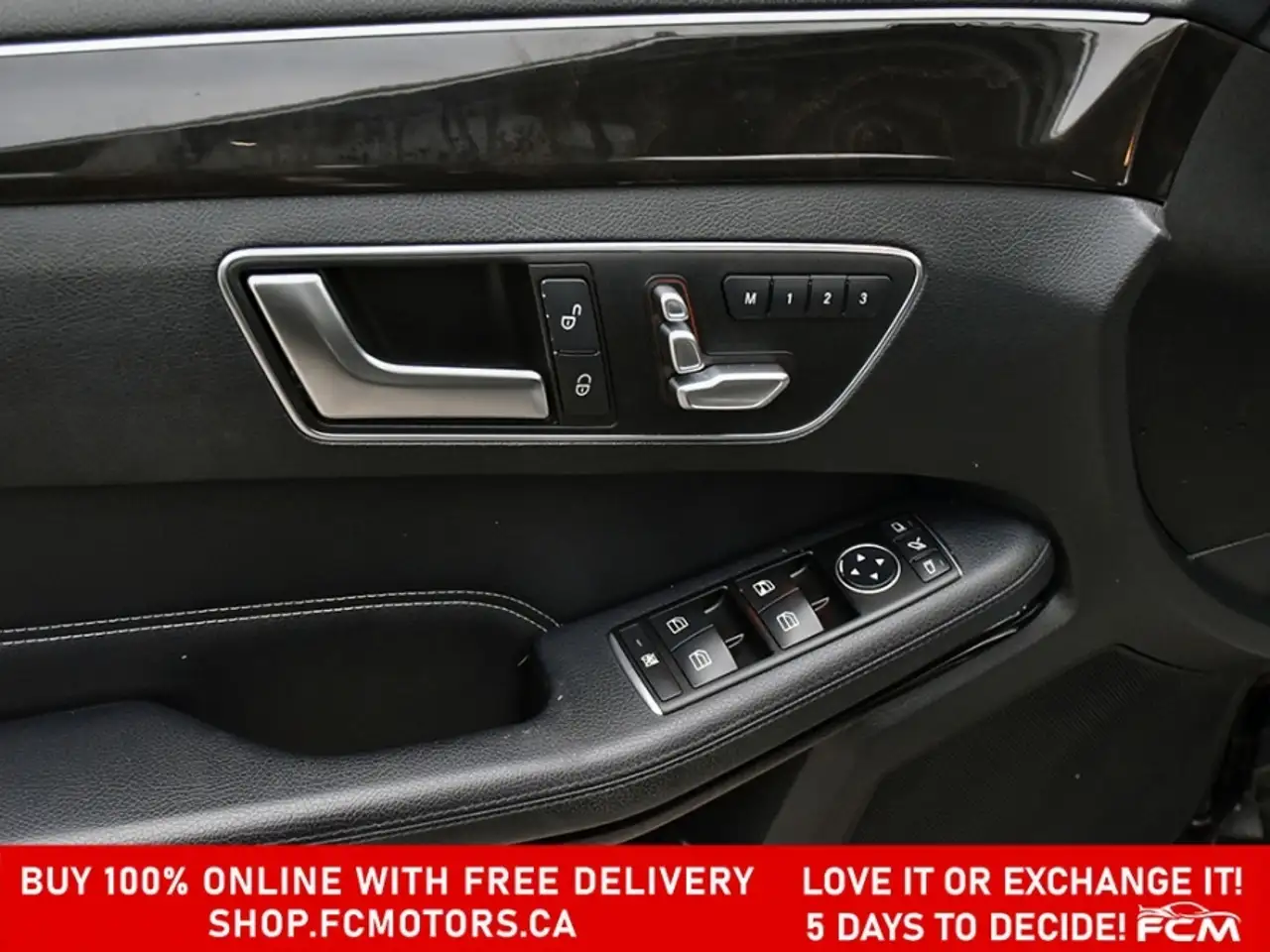 Mercedes-Benz E-Class снимка Mercedes-Benz E-Class