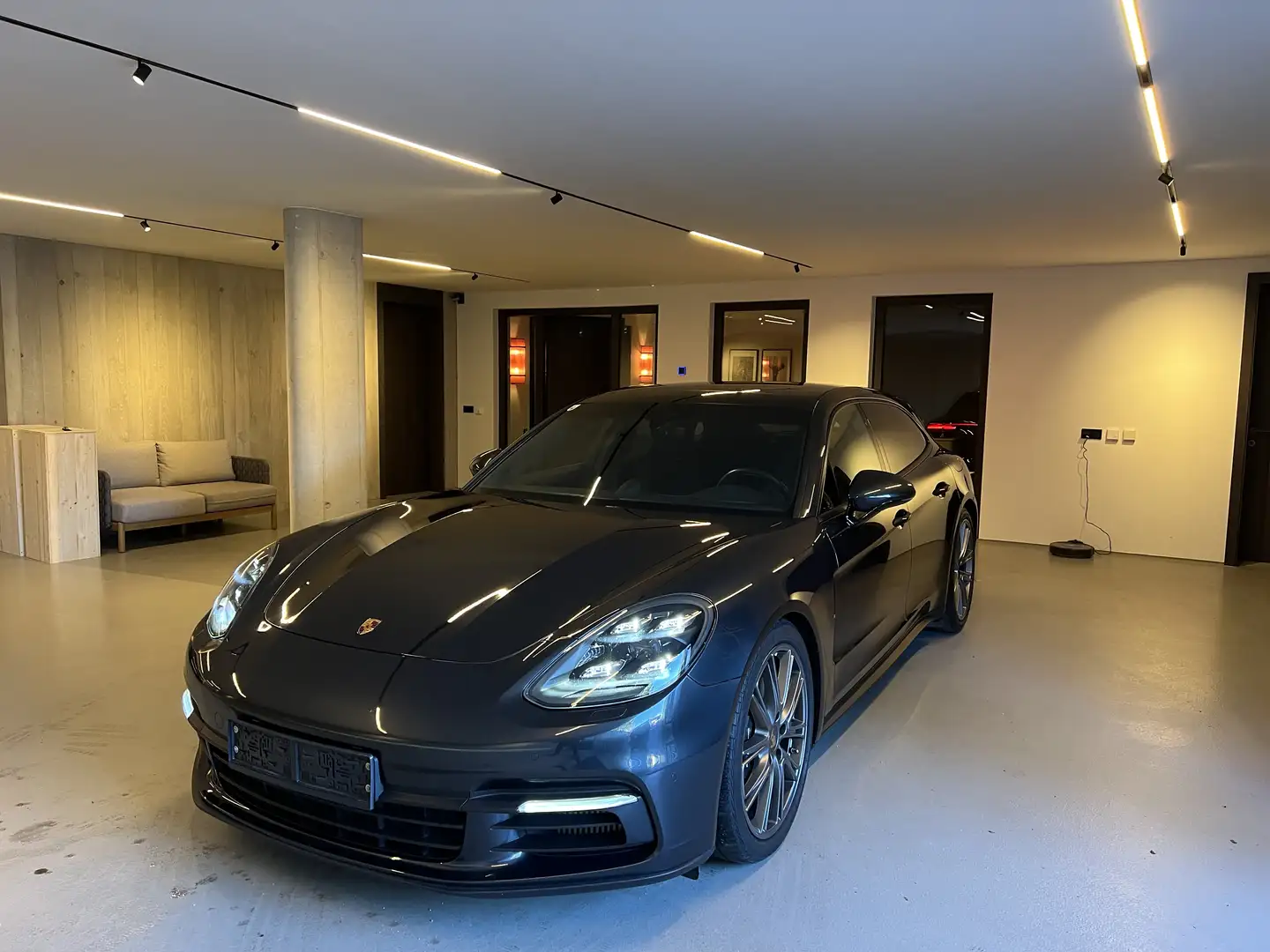 Porsche Panamera 4 E-Hybrid PHEV Sport Turismo Aut. - 1