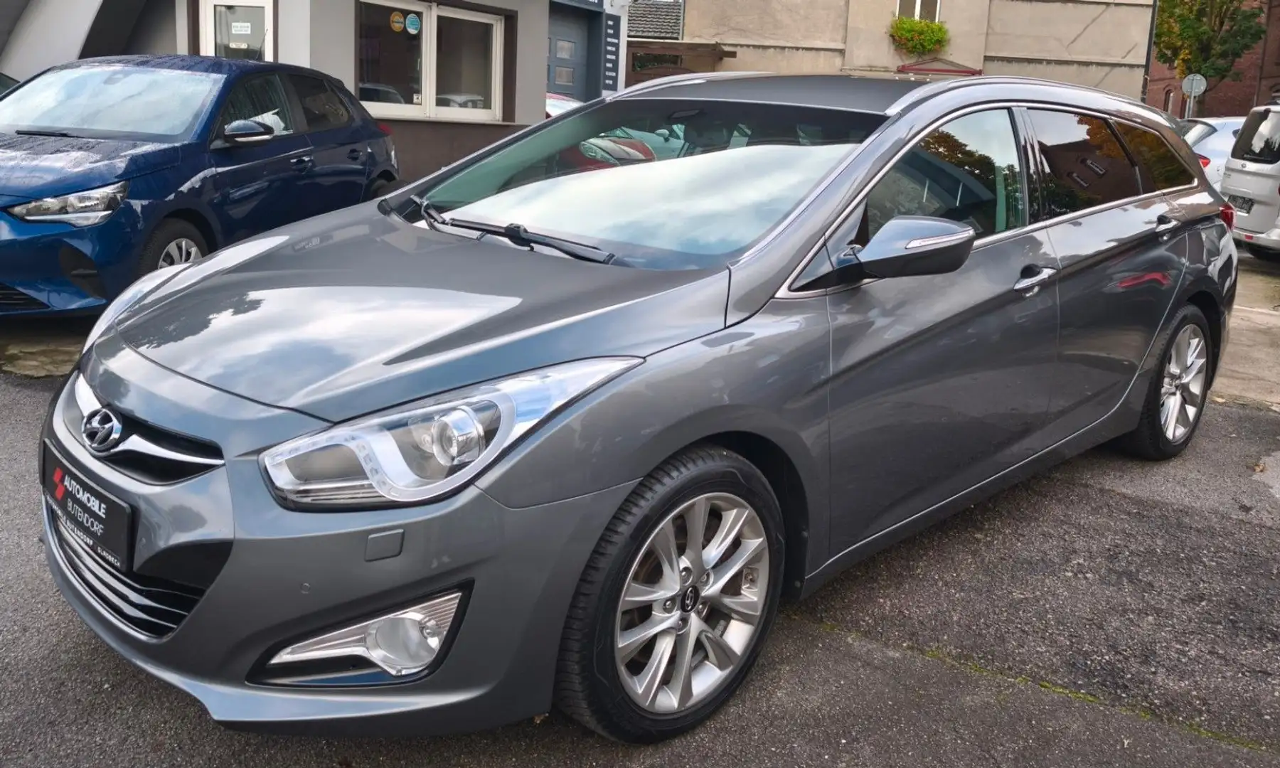 Hyundai i40 cw 1.7 CRDi AUTOMATIK/NAVI/KAMERA/XENON Argent - 2