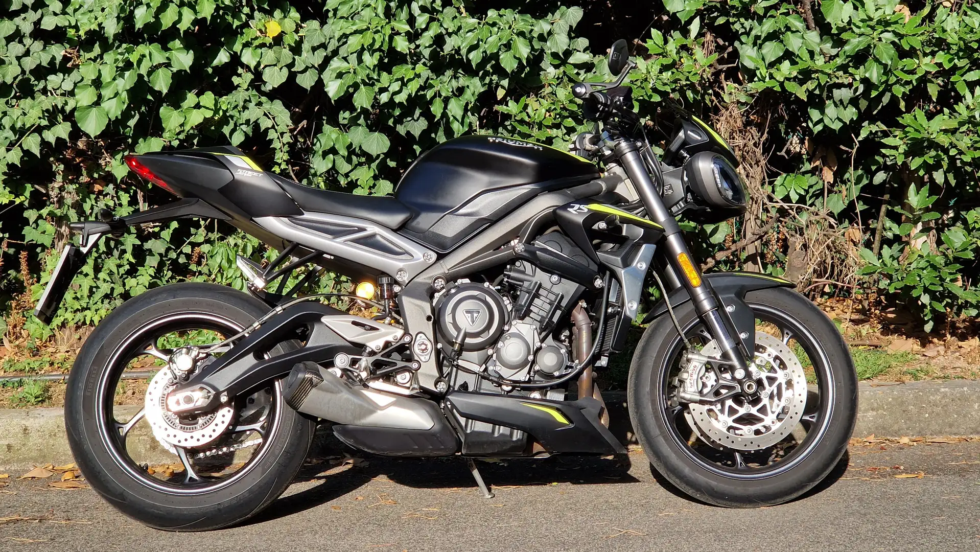 Triumph Street Triple 765 RS Nero - 1