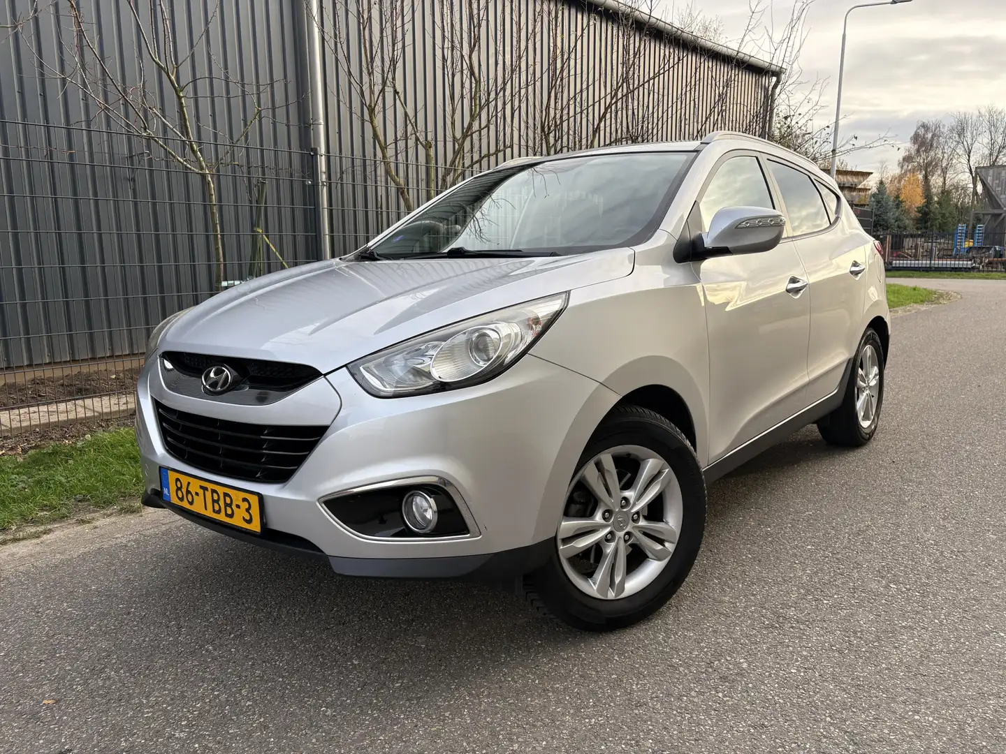 Hyundai iX35 2.0i Style / AIRCO ECC / NAVI / CRUISE Gris - 1