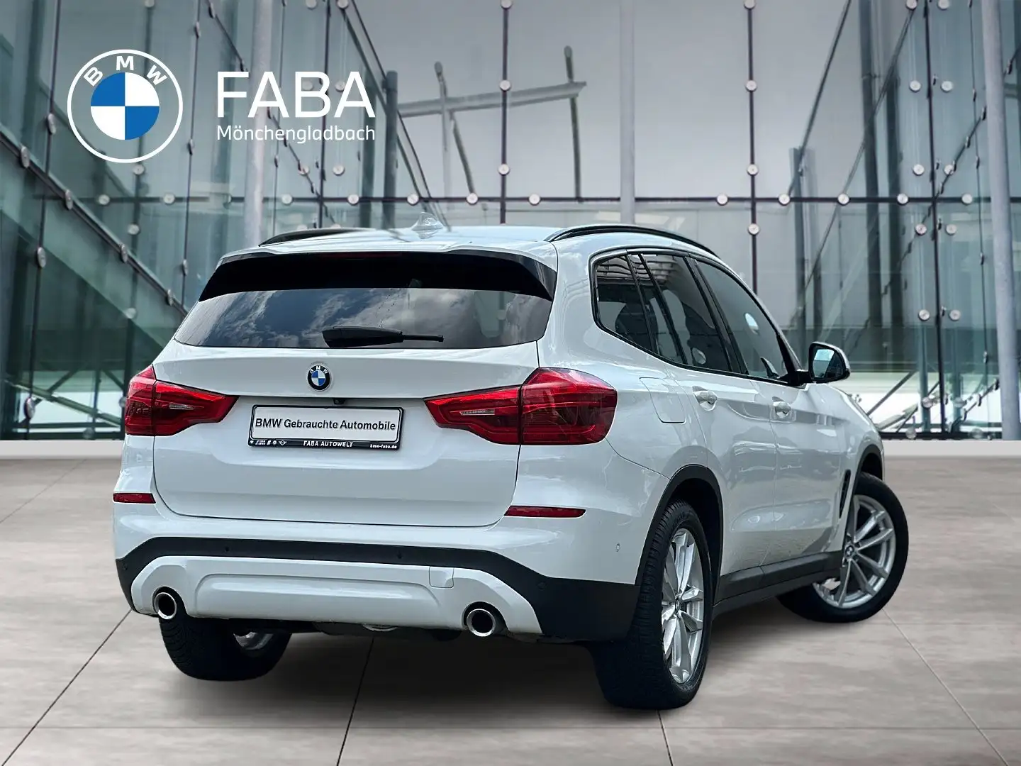 BMW X3 xDrive20d Advantage Navi Bus. AHK Shz Blanc - 2