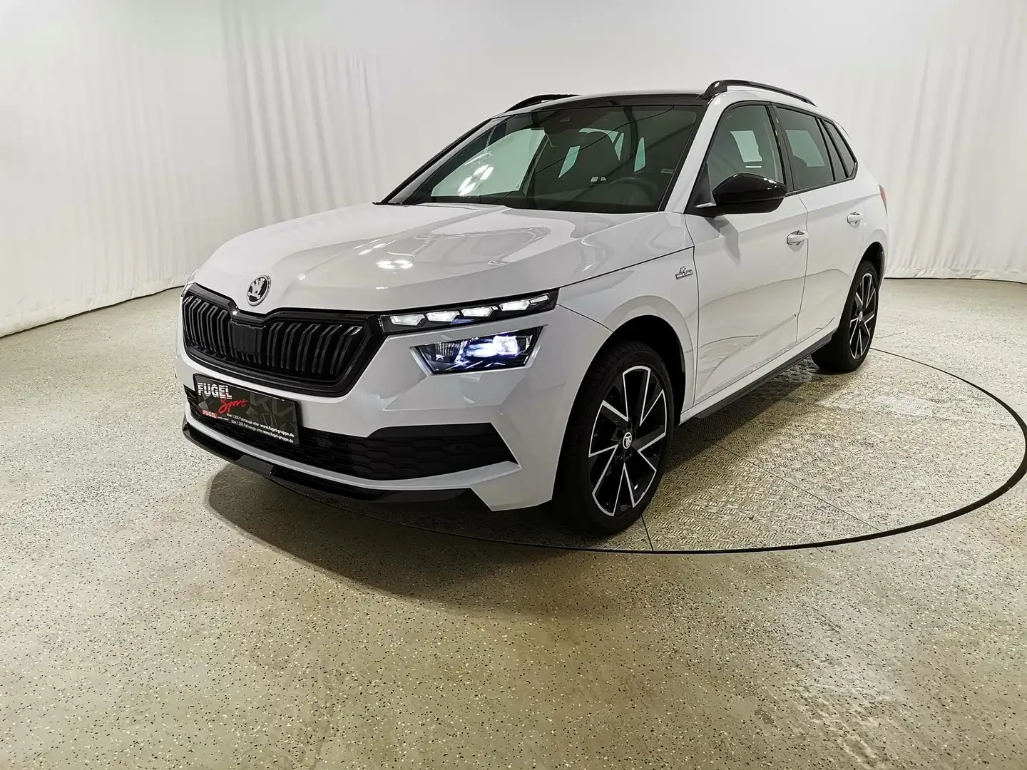 Skoda Kamiq 1.5 TSI DSG Monte Carlo Pano|AHK|Virt.|Winter|LED| Weiß - 2