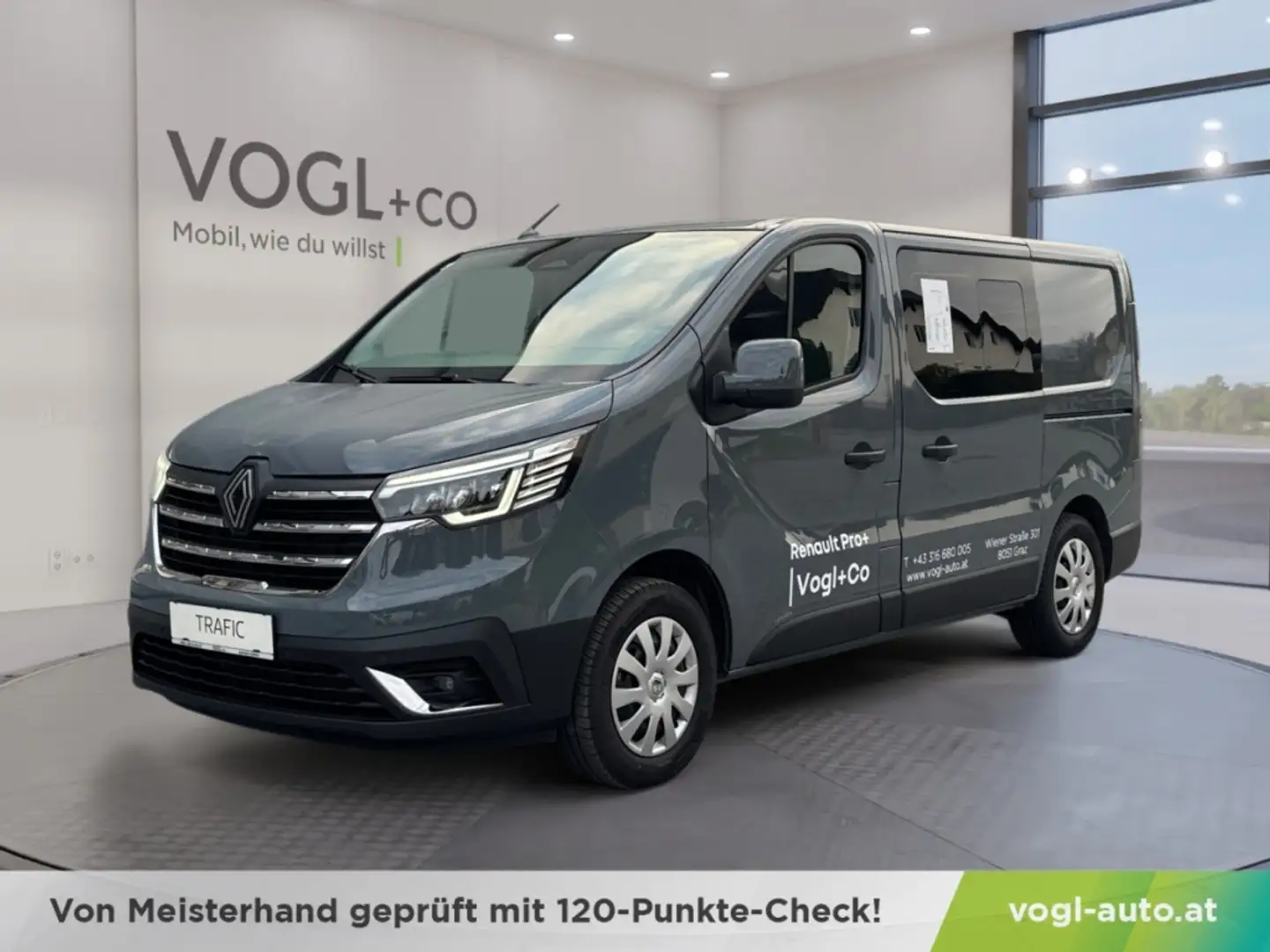 Renault Doppelkabine Kastenwagen L1H1 2,8t Grijs - 2