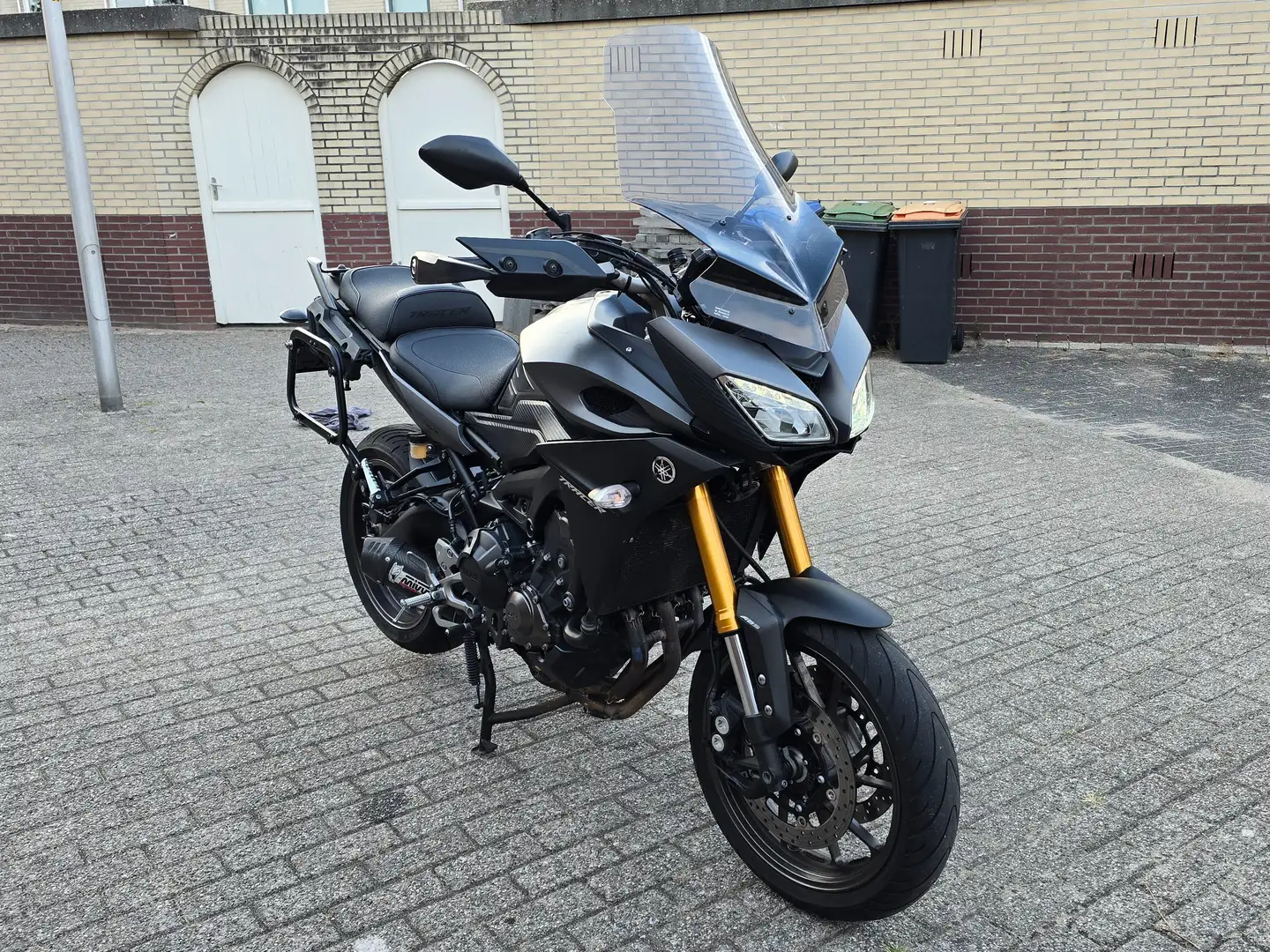 Yamaha Tracer 900 Zwart - 1