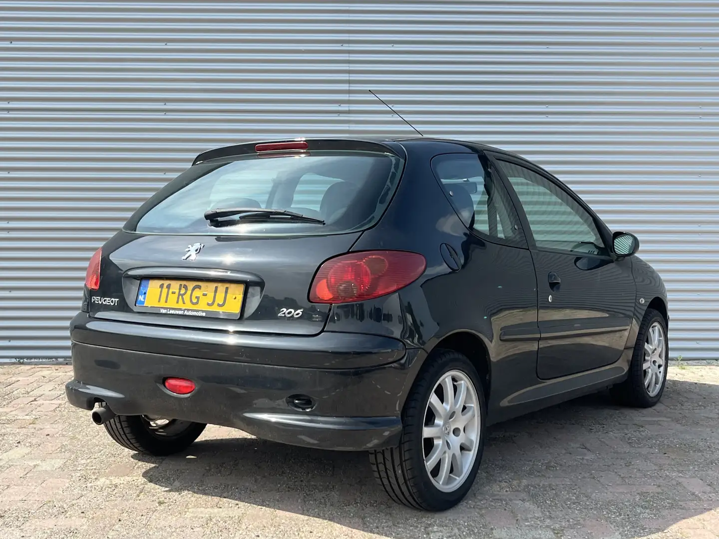 Peugeot 206 1.4 Air-line | Nieuw Binnen! | Airco | Lichtmetaal Negro - 2