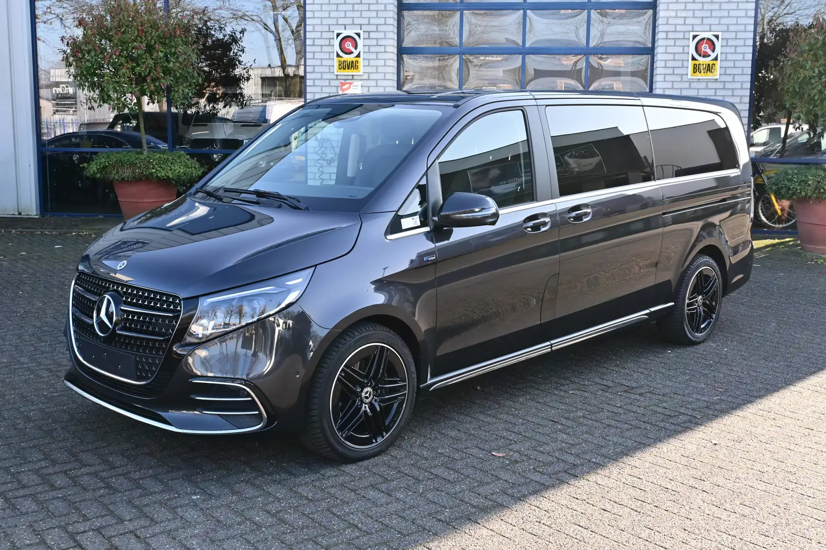 Mercedes-Benz V 300 300d 4-Matic L3 AMG pakket, Elektrische portieren, Gris - 1