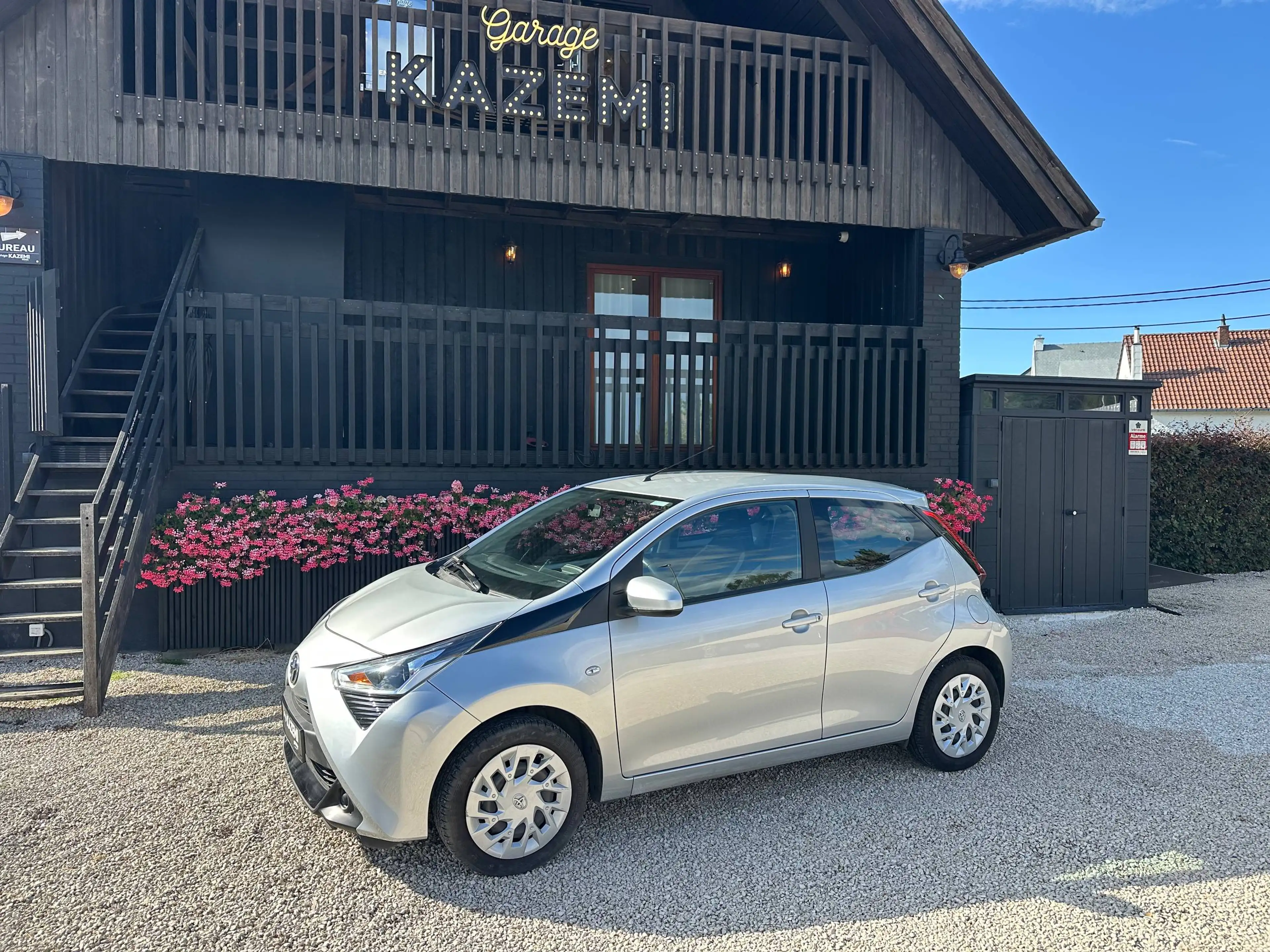 Toyota Aygo Aygo 1.0i * AUTOMATIQUE - 9.960 KM !!!! * — photo 3