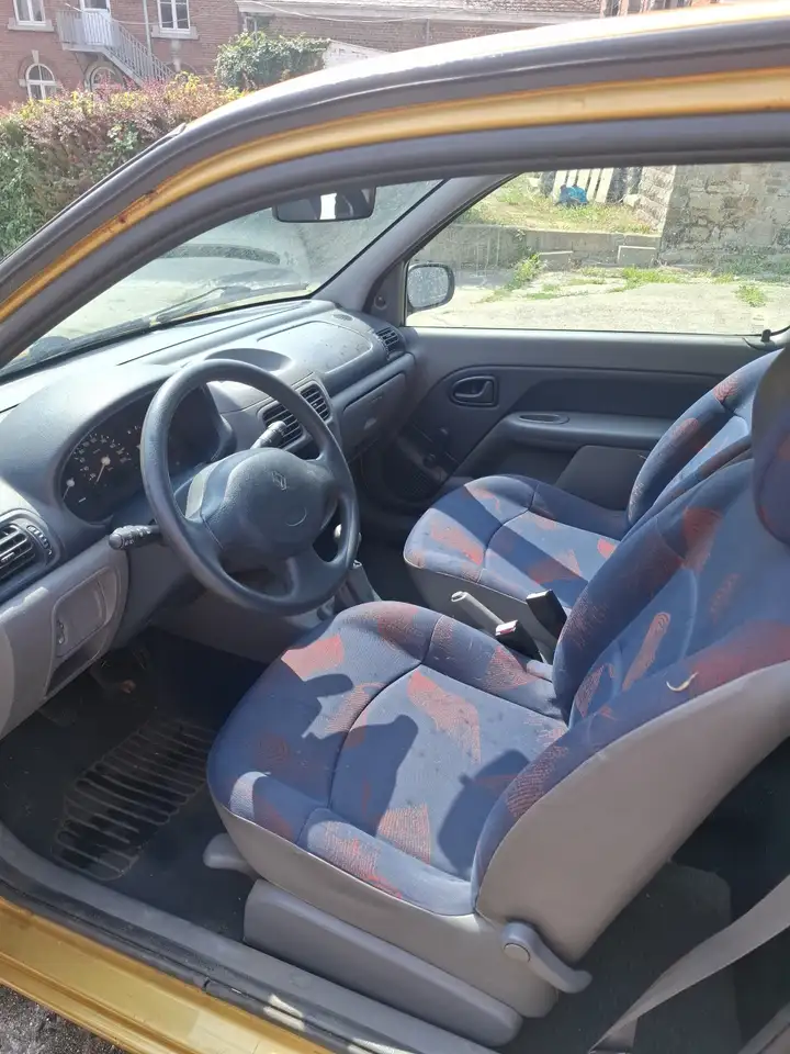 Renault Clio 1.2i, foto 5