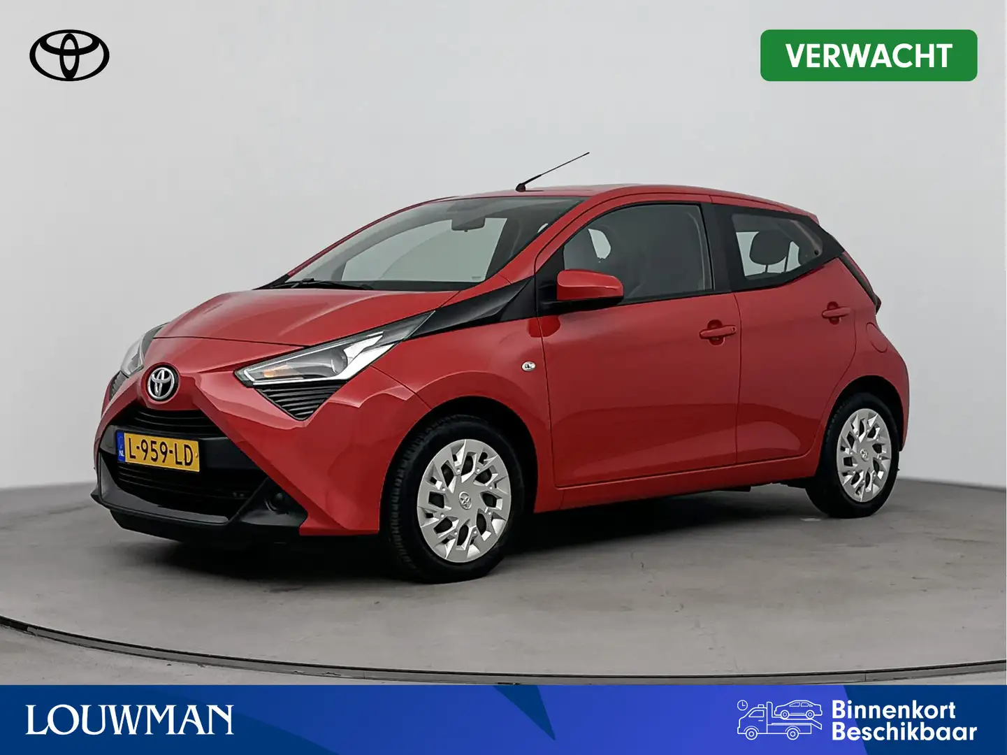 Toyota Aygo 1.0 VVT-i x-play | NL-Auto | Fietsendragerbeugel | Rood - 1