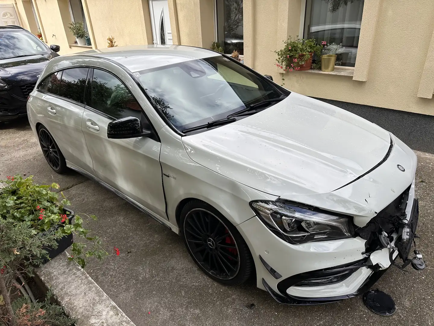 Mercedes-Benz CLA 45 AMG Shooting Brake 4MATIC Aut. - 2
