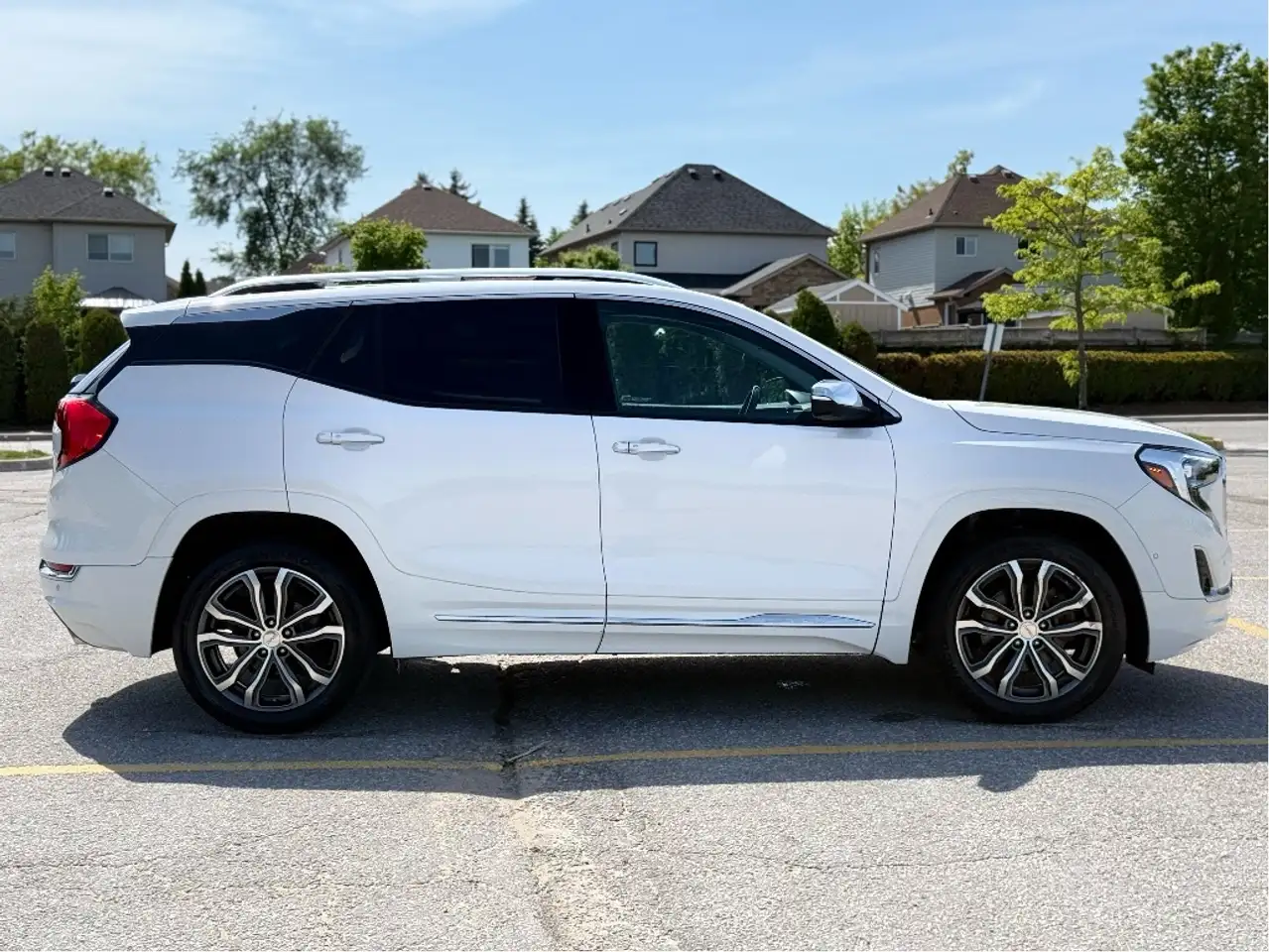 GMC Terrain photo GMC Terrain
