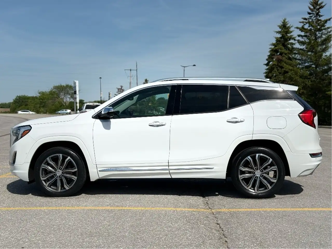 GMC Terrain photo GMC Terrain