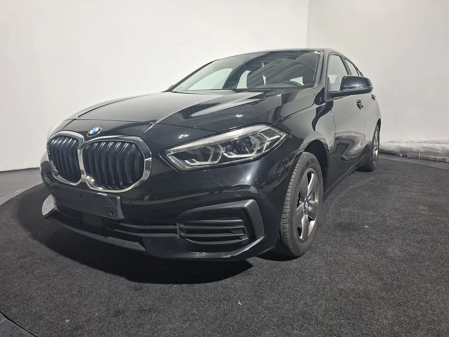 BMW 118 118i Aut. Sport Line [ Automaat [ Airco Noir - 1