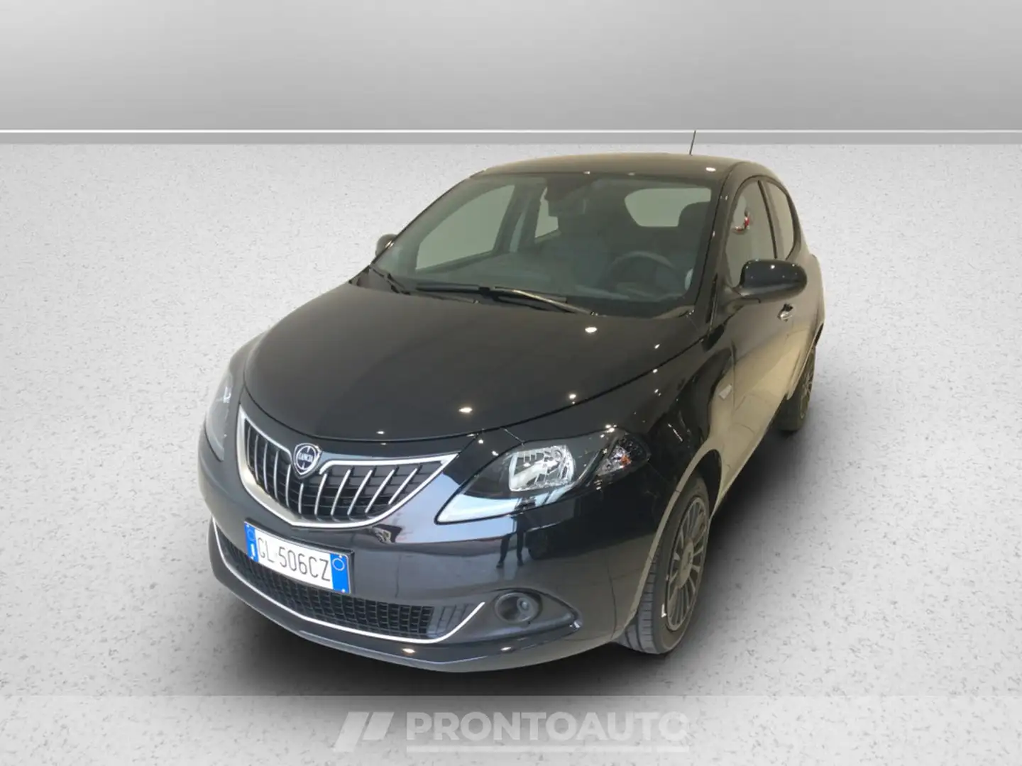 Lancia Ypsilon 1.0 firefly hybrid silver s&s 70cv 5p.ti Zwart - 1