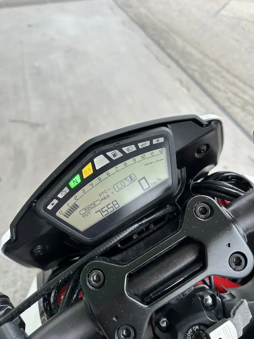 Ducati Hypermotard 821 Sp - 2