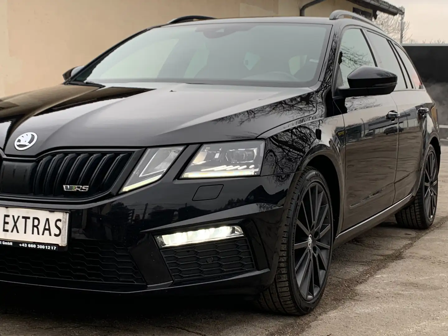 Skoda Octavia RS, MEGA Ausstattung mit EXTRAS i.d.H.v. 14.821.- Schwarz - 1