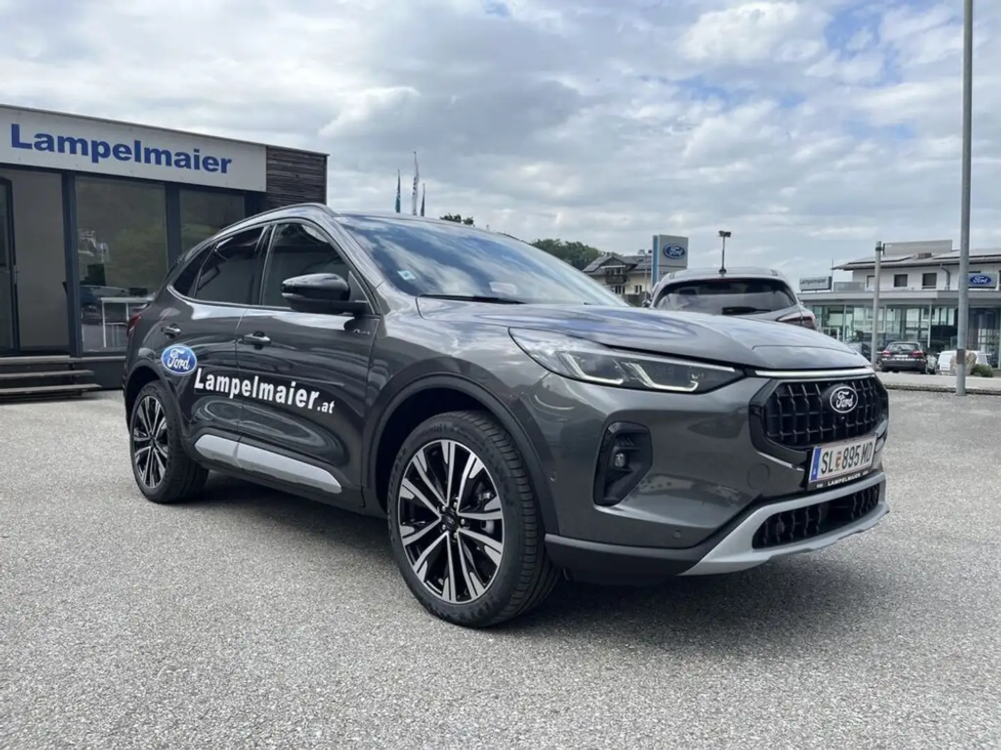 Ford Kuga Active X FHEV AWD Grau - 1