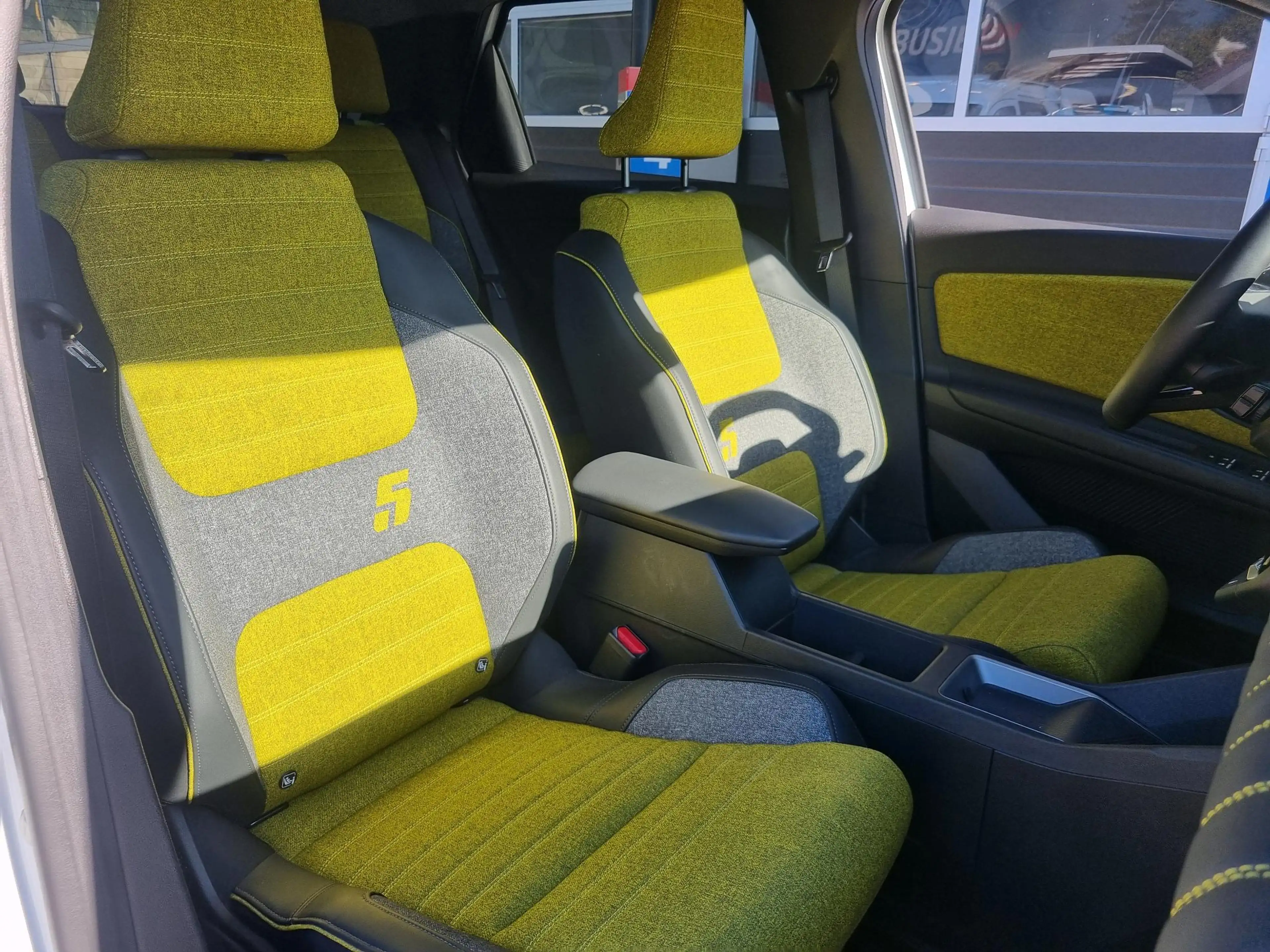 Renault R 5 urban range iconic cinq 40 kWh Harman Kardon / ACC — photo 10