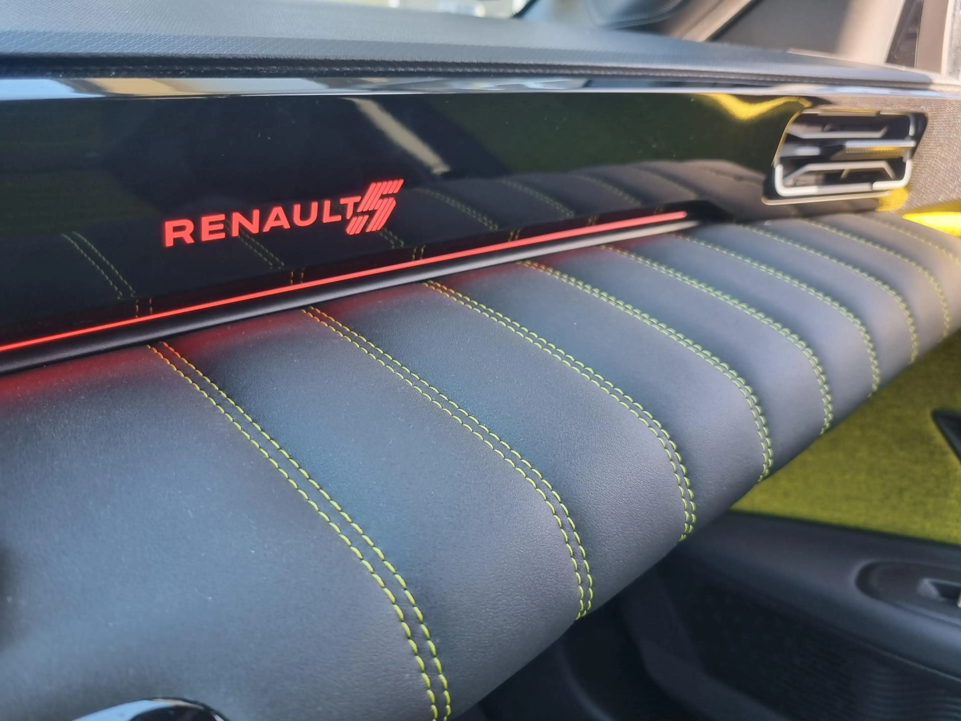 Renault R 5 urban range iconic cinq 40 kWh Harman Kardon / ACC — photo 19