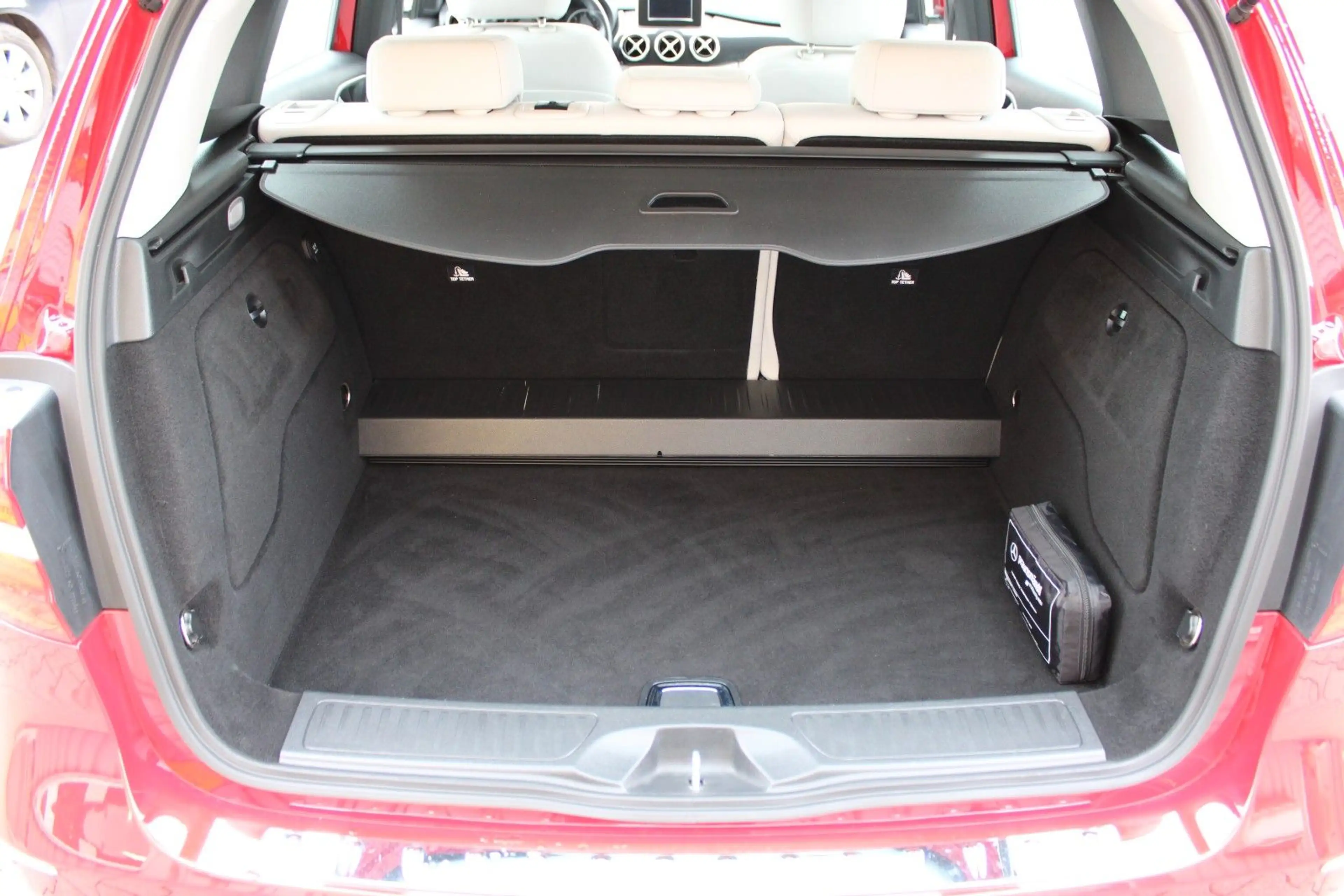 Mercedes-Benz B 220 Automatik — photo 7
