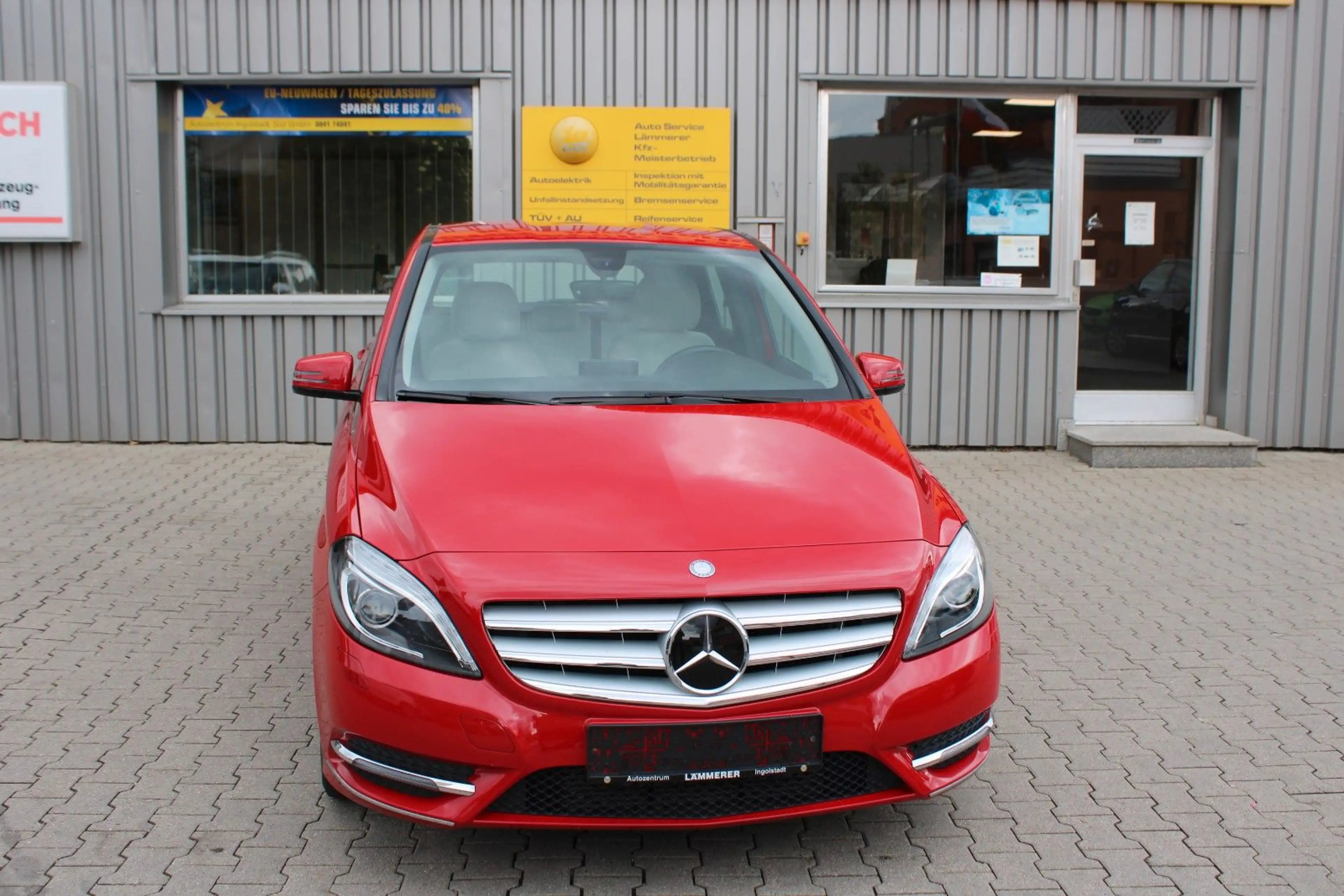 Mercedes-Benz B 220 Automatik