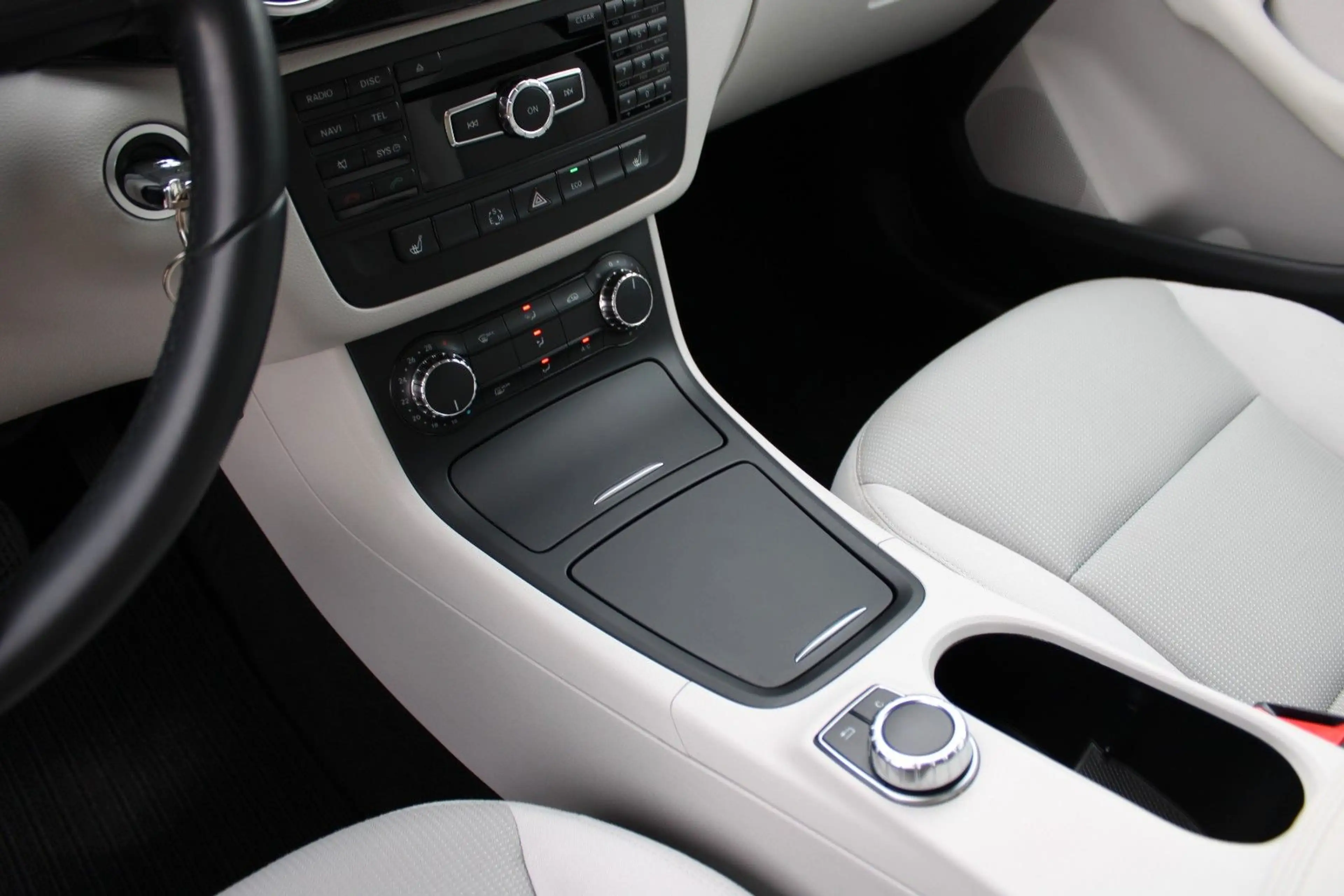 Mercedes-Benz B 220 Automatik — photo 13
