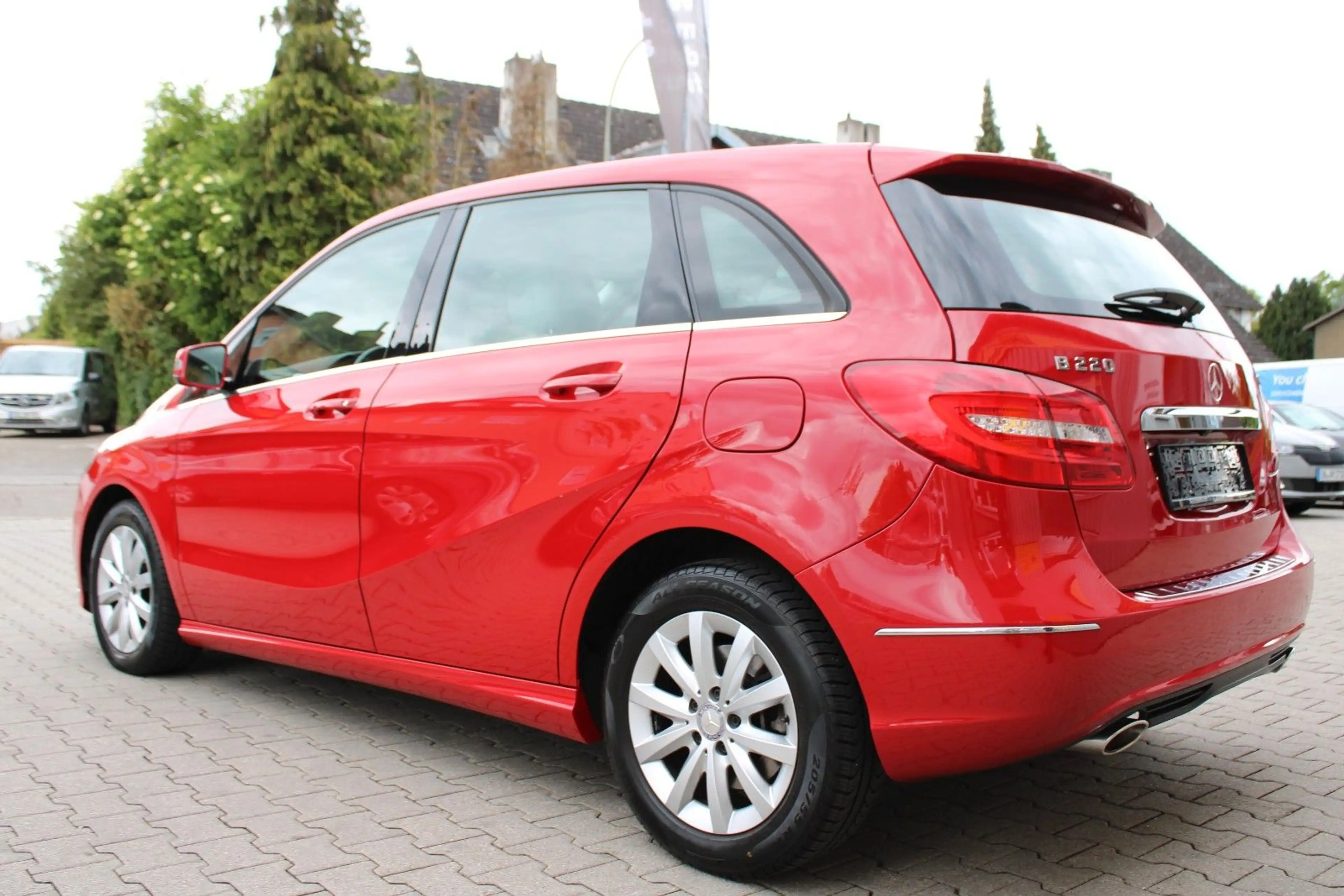 Mercedes-Benz B 220 Automatik — photo 5
