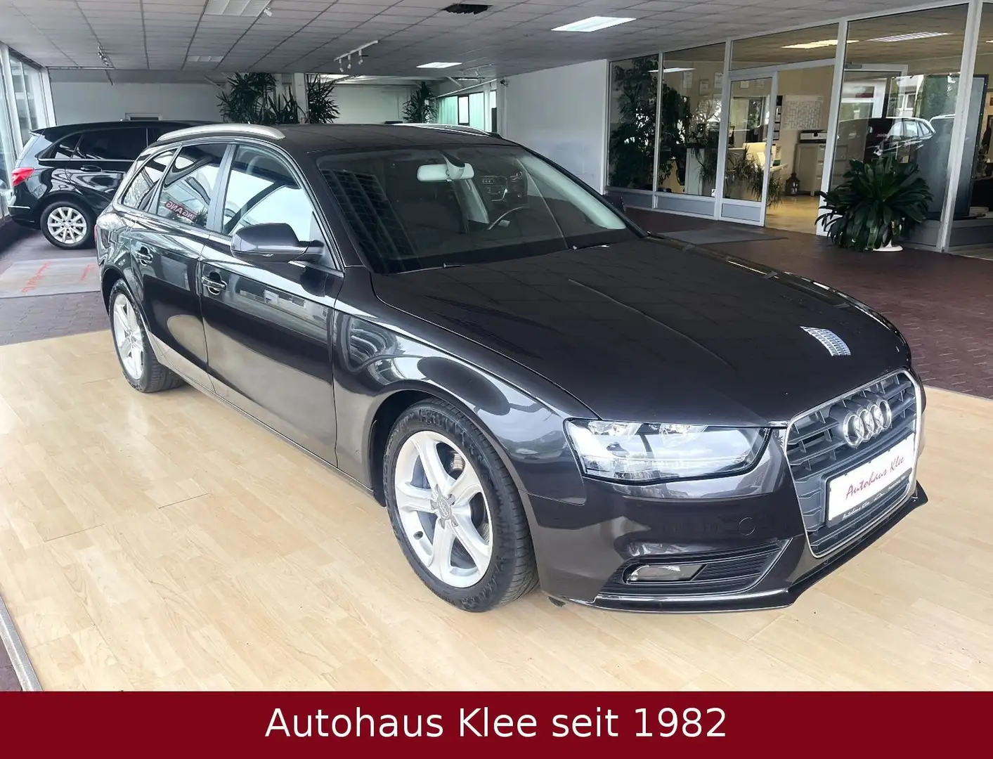 Audi A4 Avant 2.0 TDI Ambition *AHK*Navi*Tempo*Shzg* Grau - 1