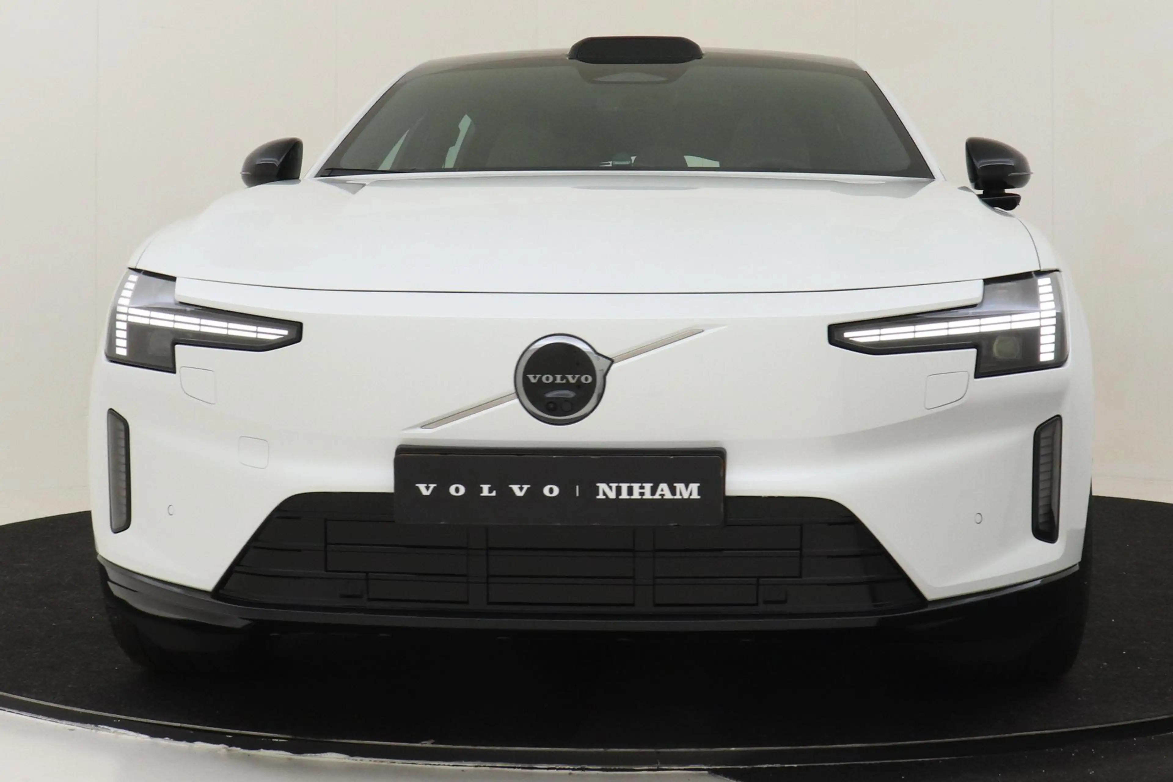 Volvo ES90 SINGLE MOTOR EXTENDED RANGE ULTRA LAUNCH EDITION * — photo 9