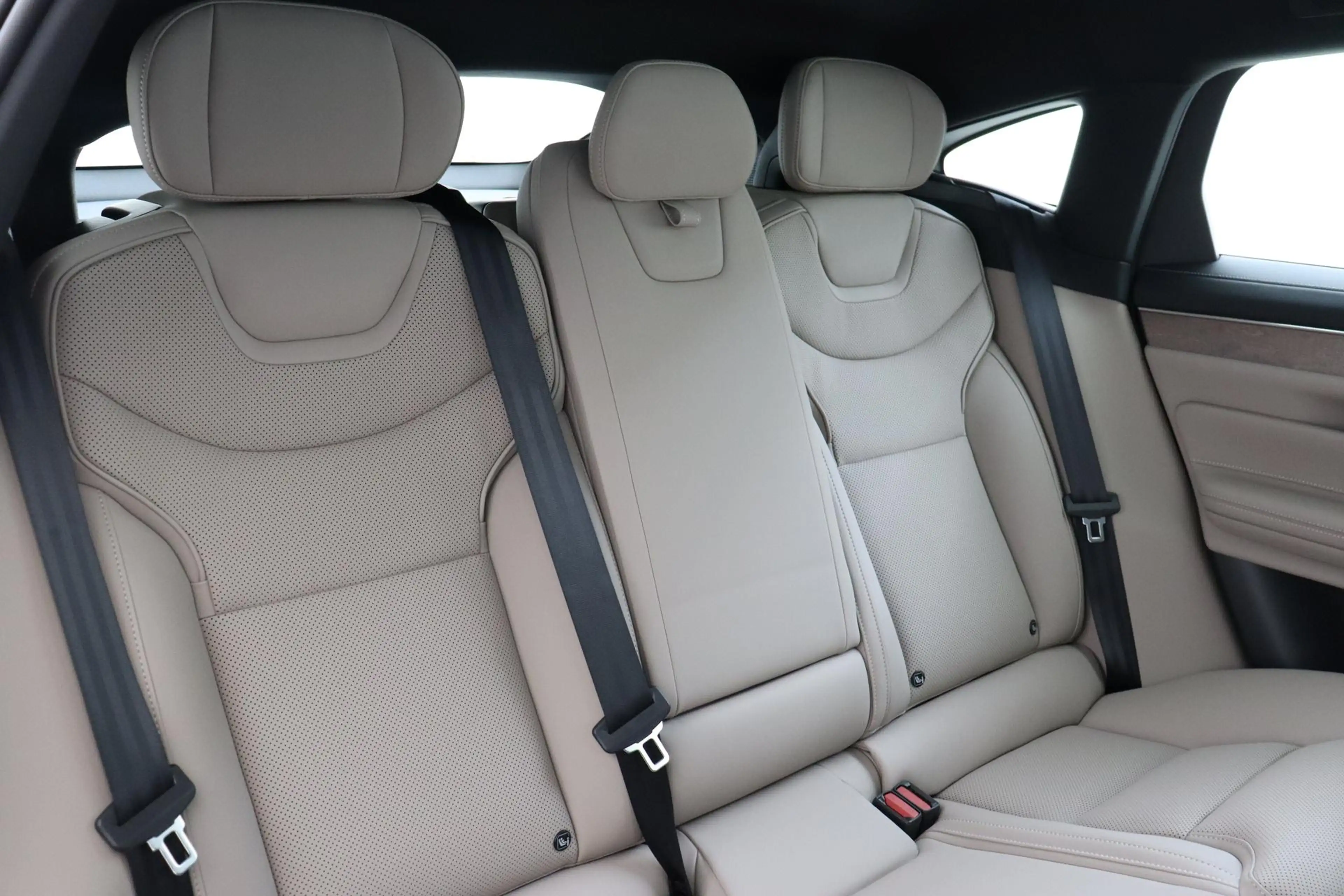 Volvo ES90 SINGLE MOTOR EXTENDED RANGE ULTRA LAUNCH EDITION * — photo 10
