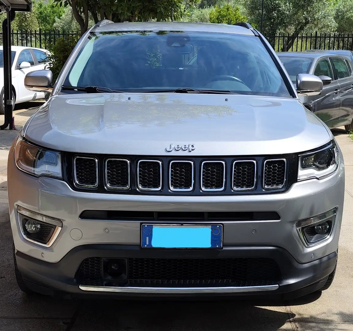 Jeep Compass Compass 1.6 mjt Limited 2wd 120cv my19 Plateado - 1
