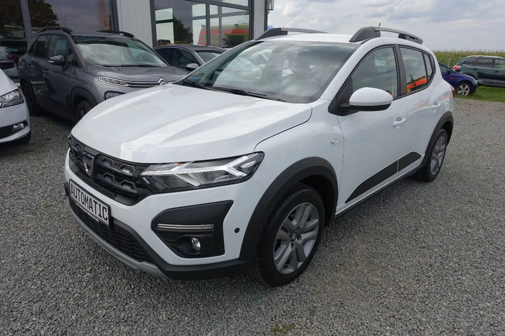 Dacia Sandero Stepway 1.0 Aut KAM LED APP NAV DAB ANHK Weiß - 2