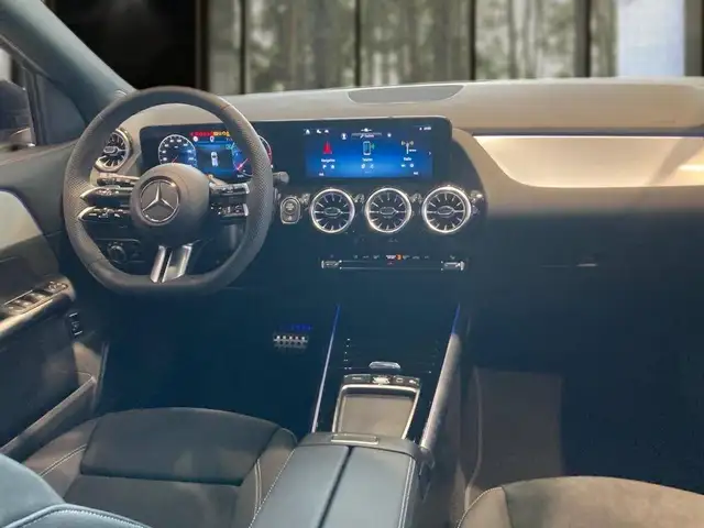 Mercedes-Benz Gla view 6