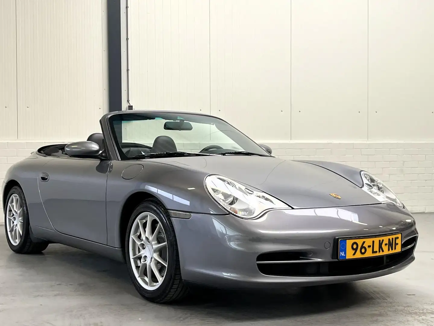 Porsche 911 Cabrio 3.6 Carrera 4 Org NL|1e Eigenaar|Hardtop Gri - 2